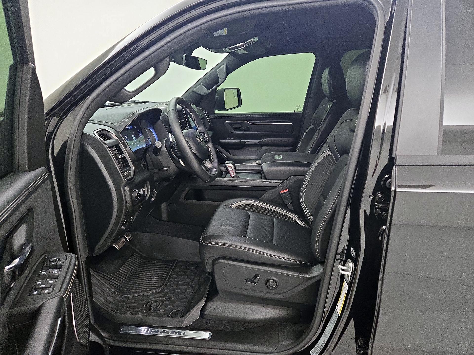 Thumbnail: 2025 RAM 1500 - 11