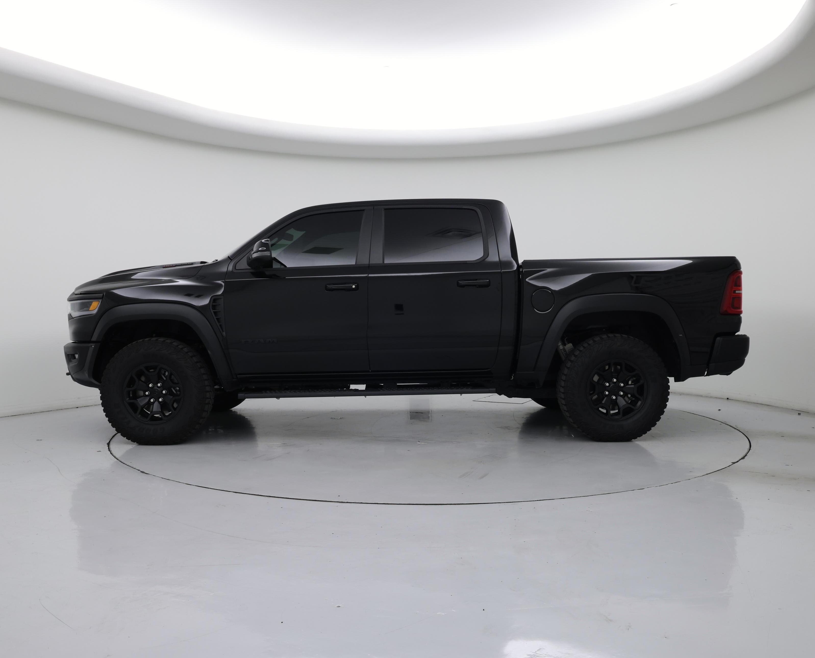Thumbnail: 2025 RAM 1500 - 3
