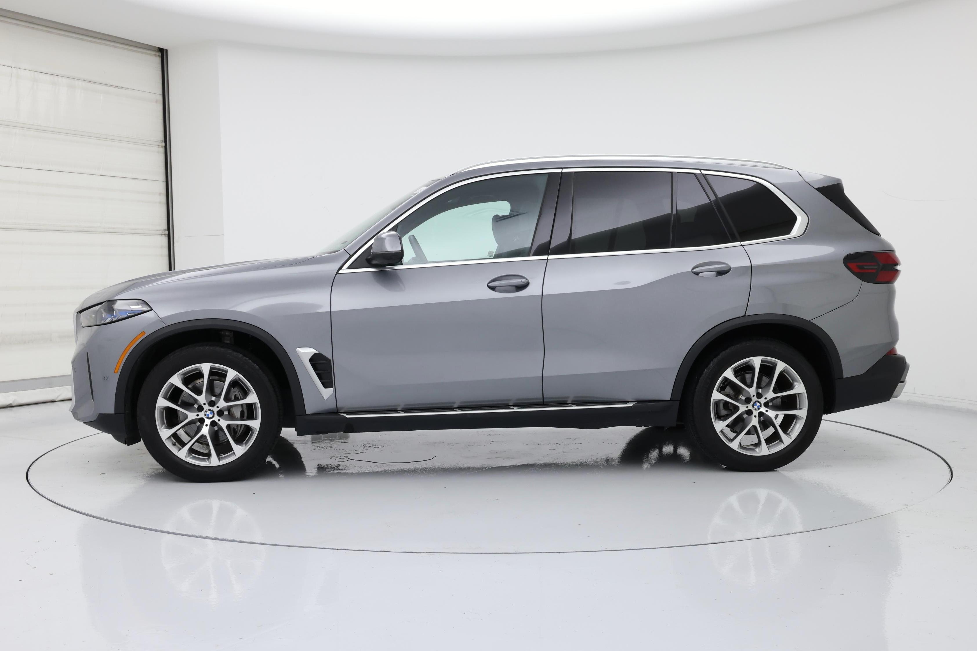 Thumbnail: 2024 BMW X5 - 3