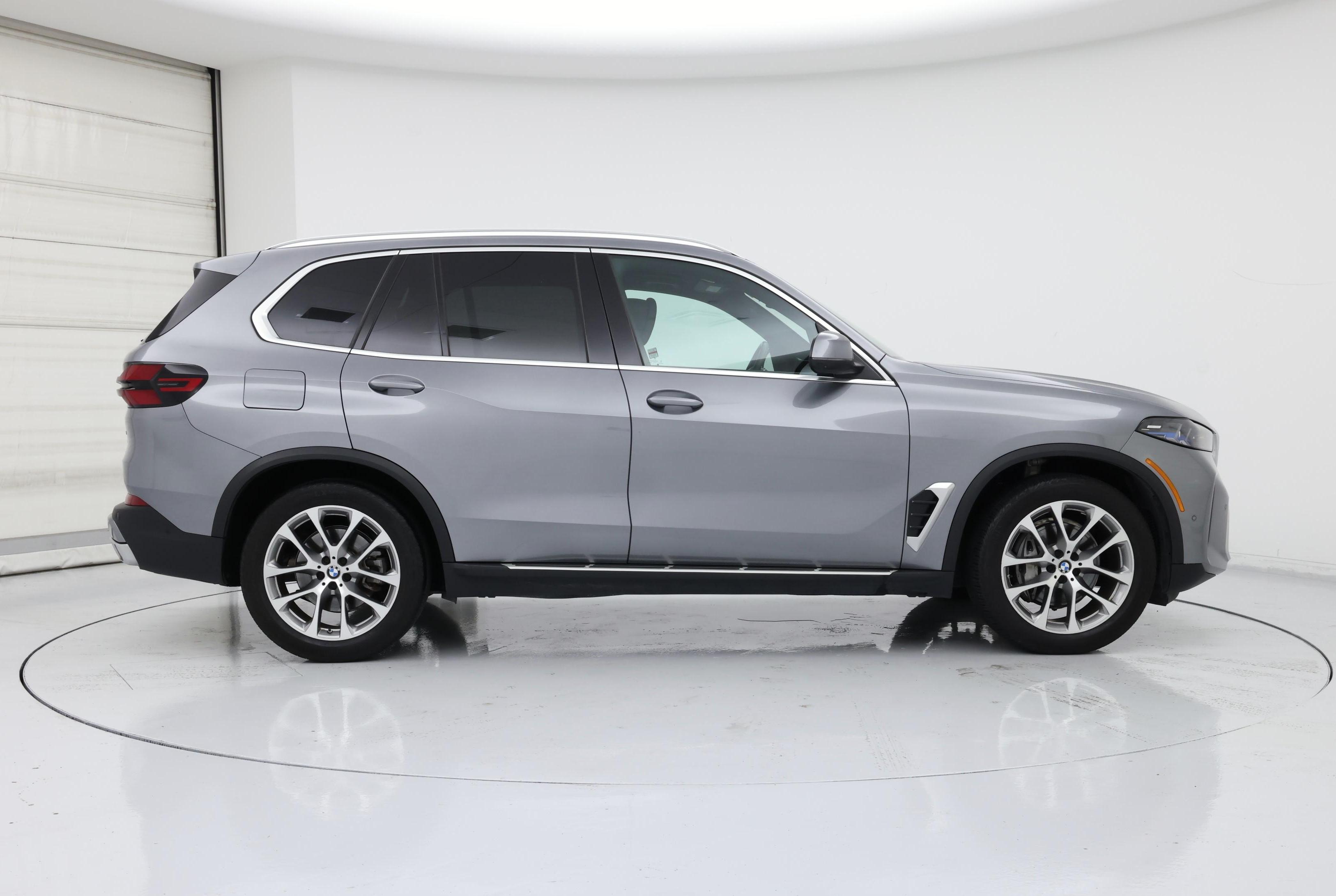Thumbnail: 2024 BMW X5 - 7