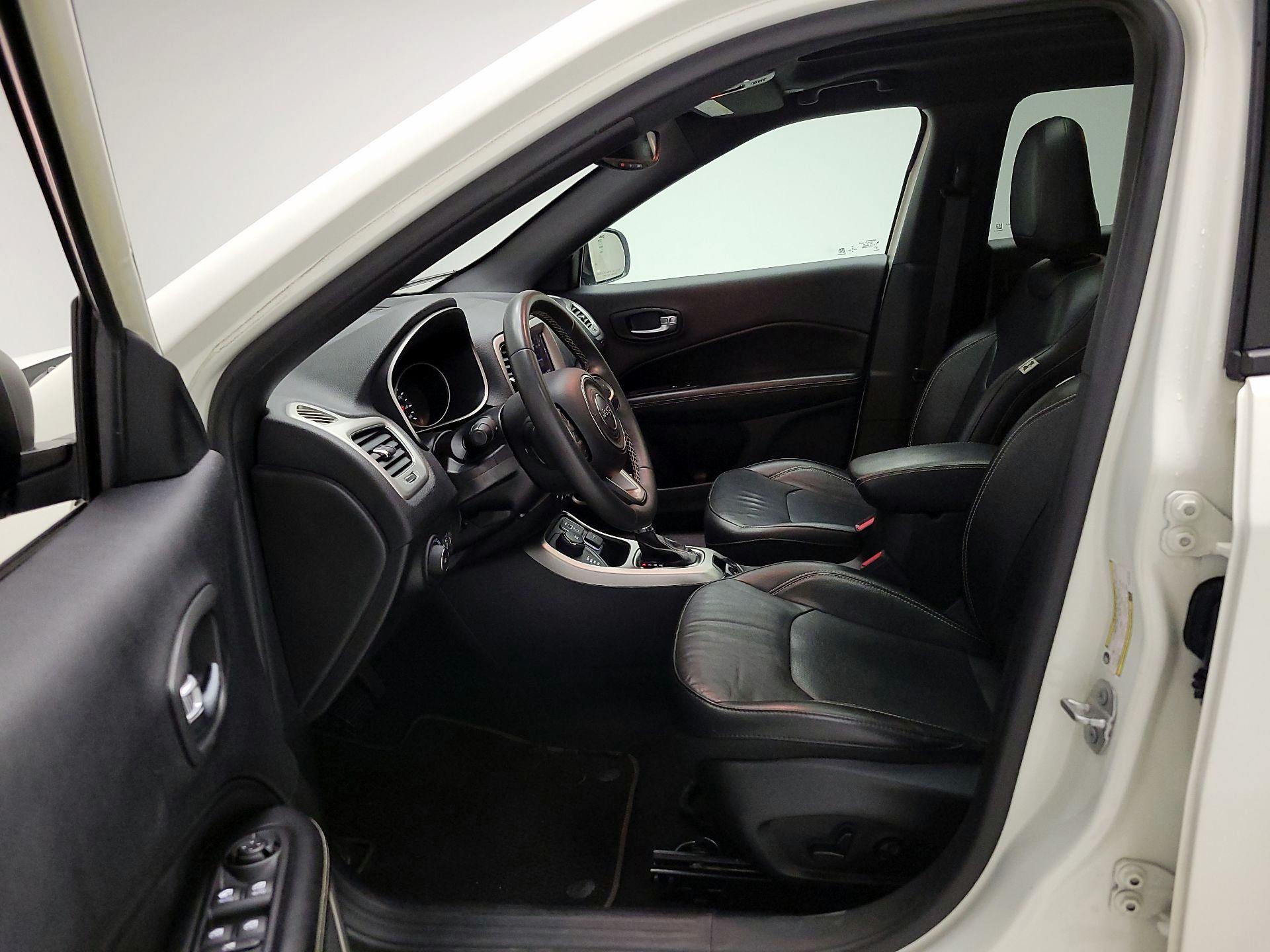 Thumbnail: 2021 Jeep Compass - 11