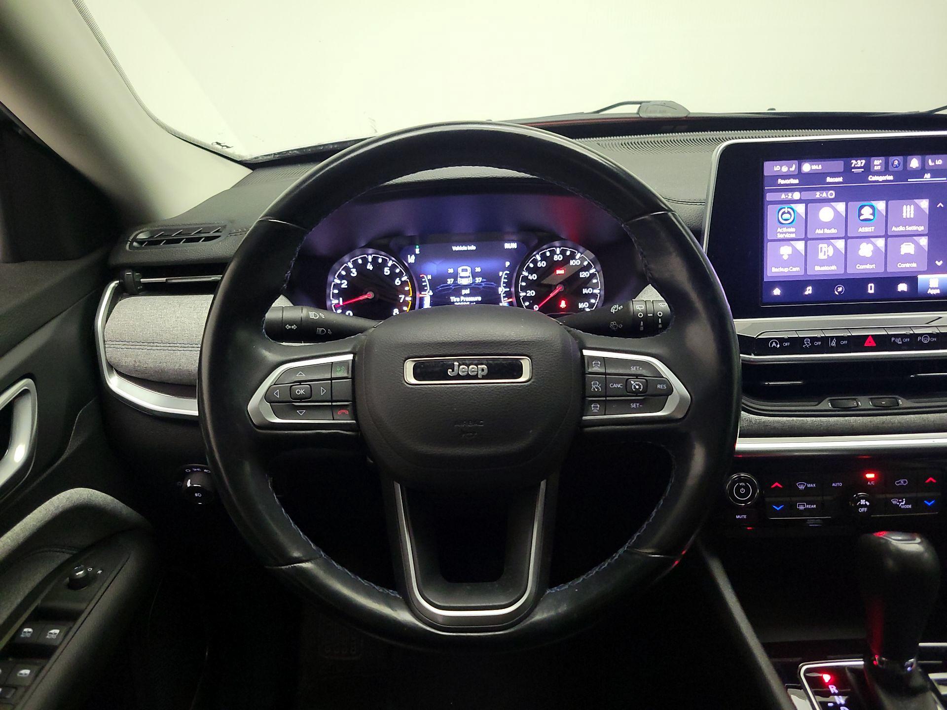 Thumbnail: 2022 Jeep Compass - 10