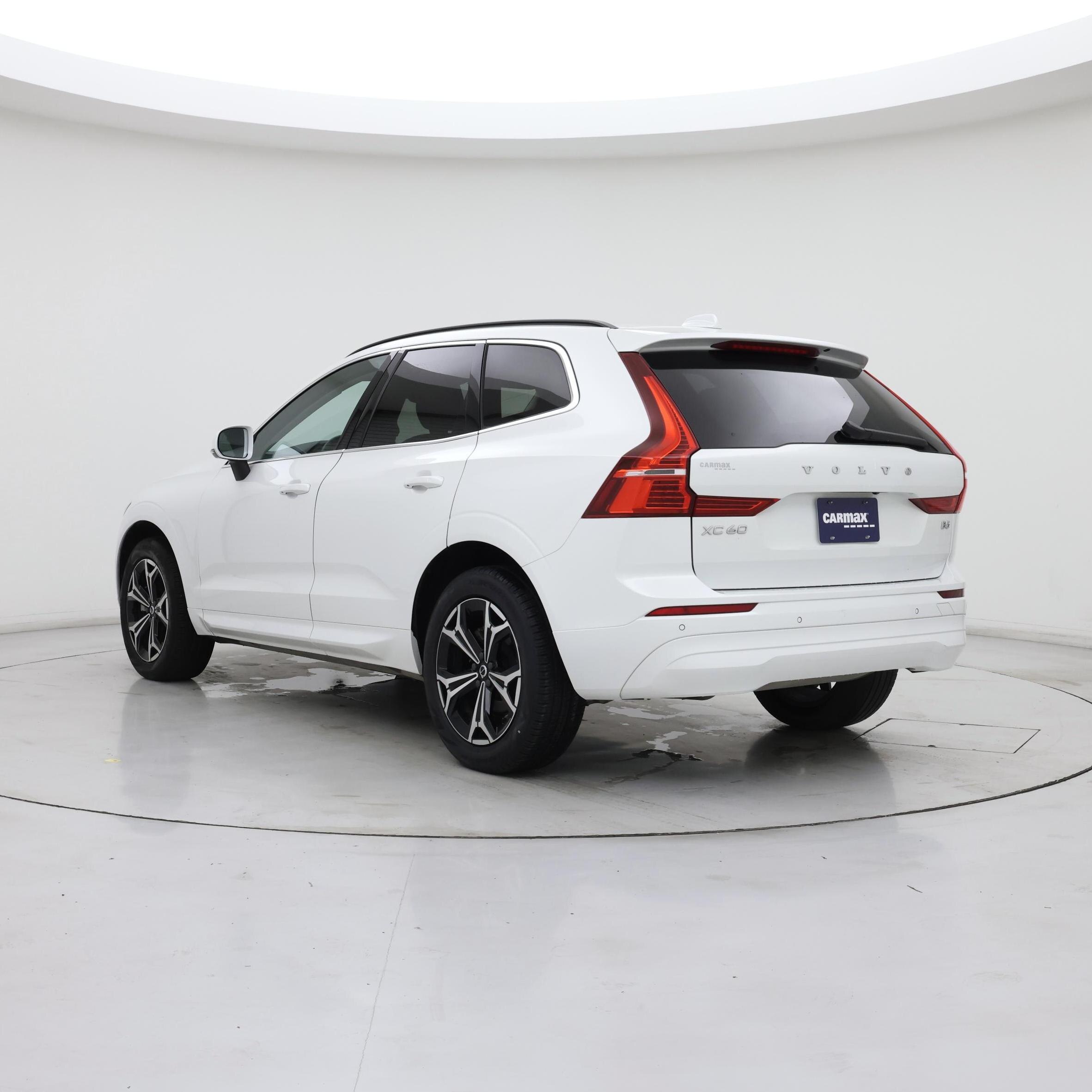 Thumbnail: 2022 Volvo XC60 - 2