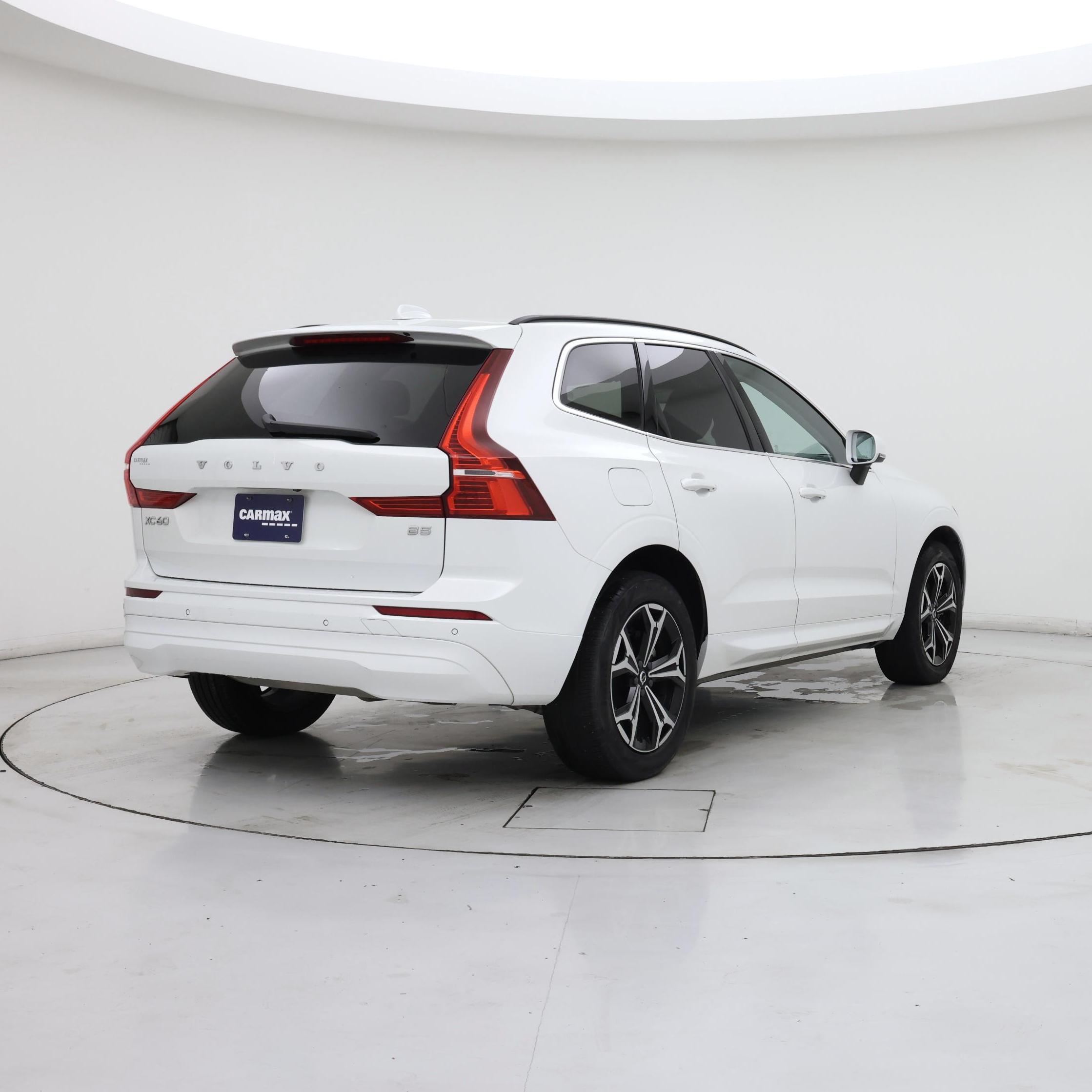 Thumbnail: 2022 Volvo XC60 - 8