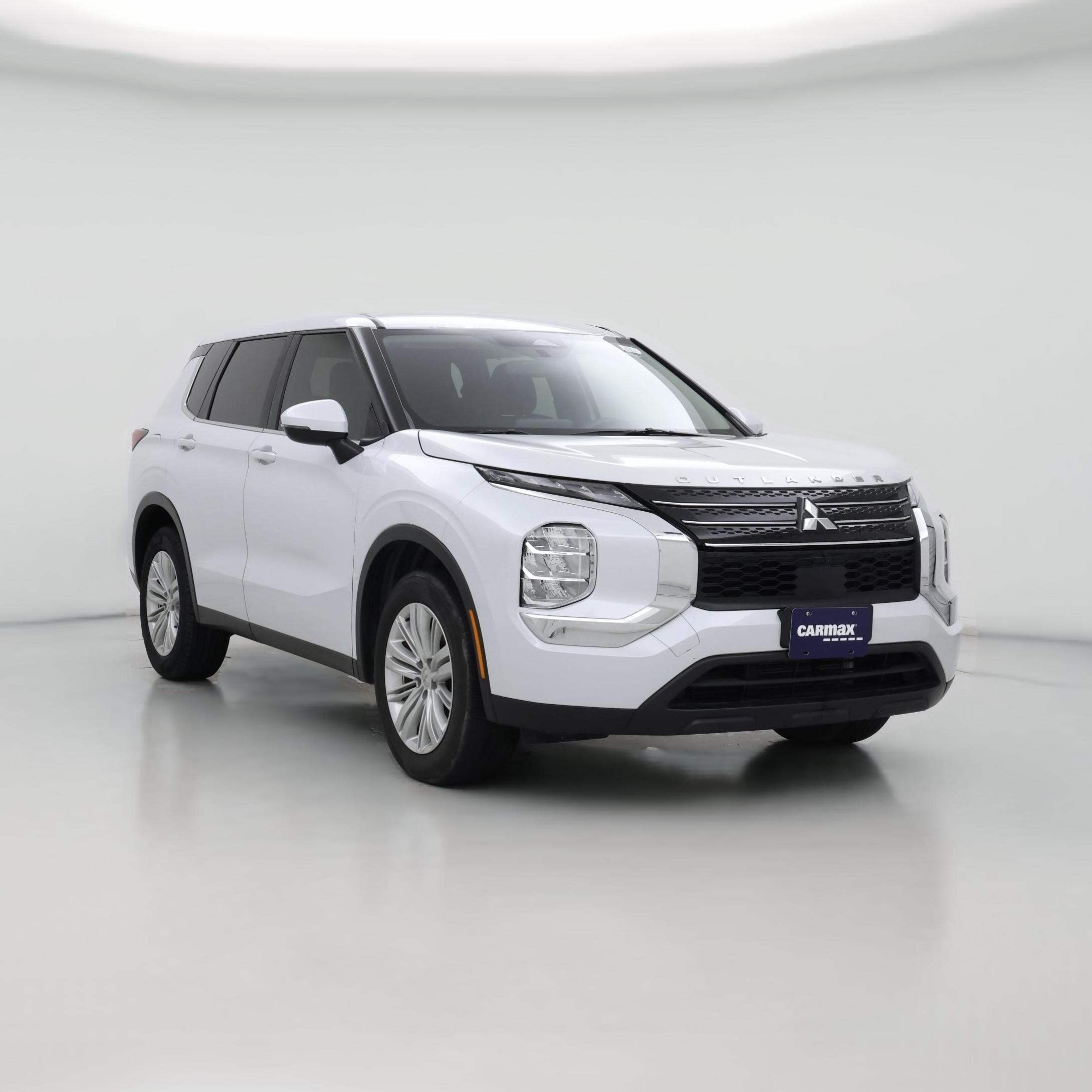 Thumbnail: 2024 Mitsubishi Outlander - 1