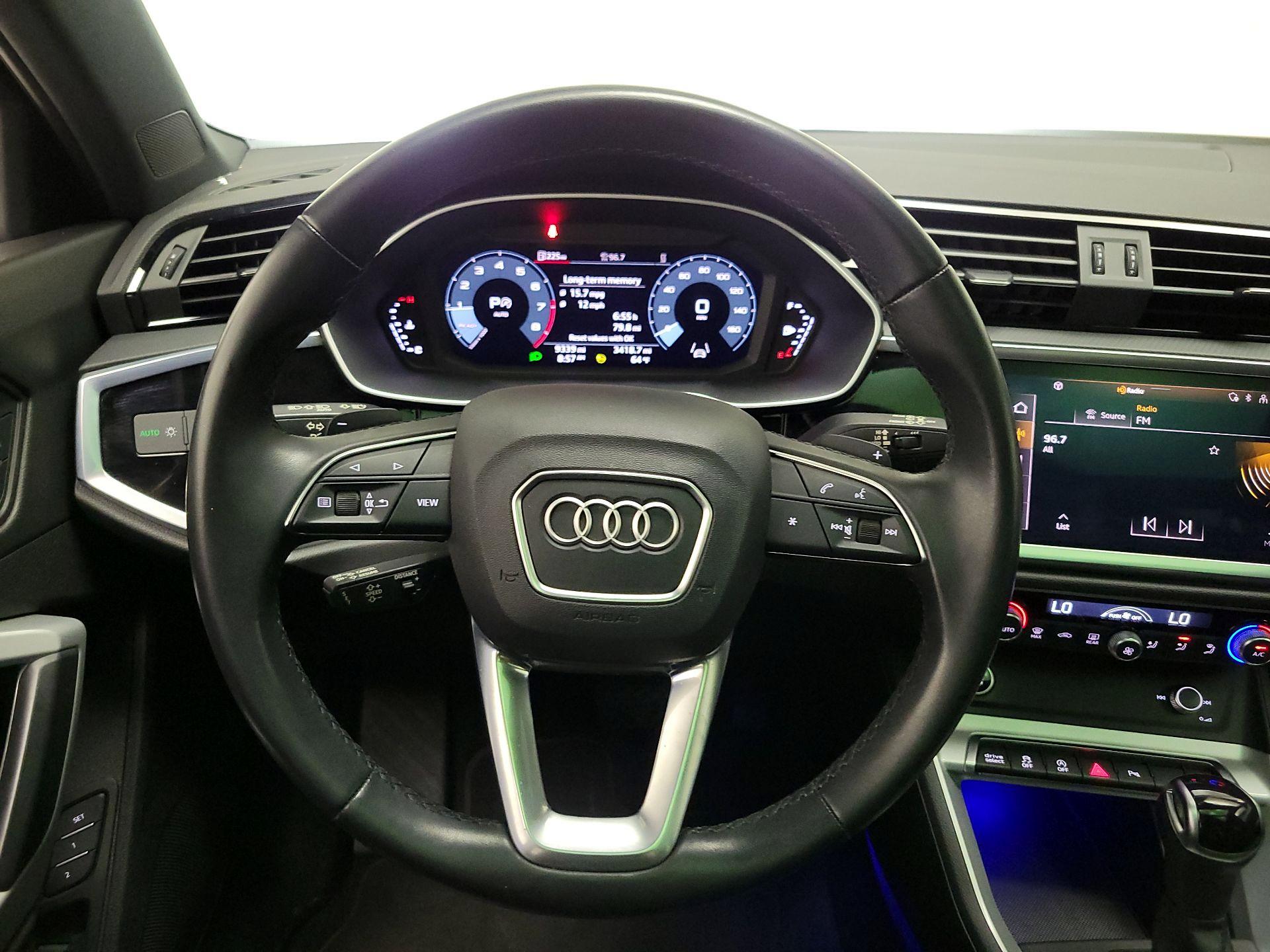 Thumbnail: 2022 Audi Q3 - 10