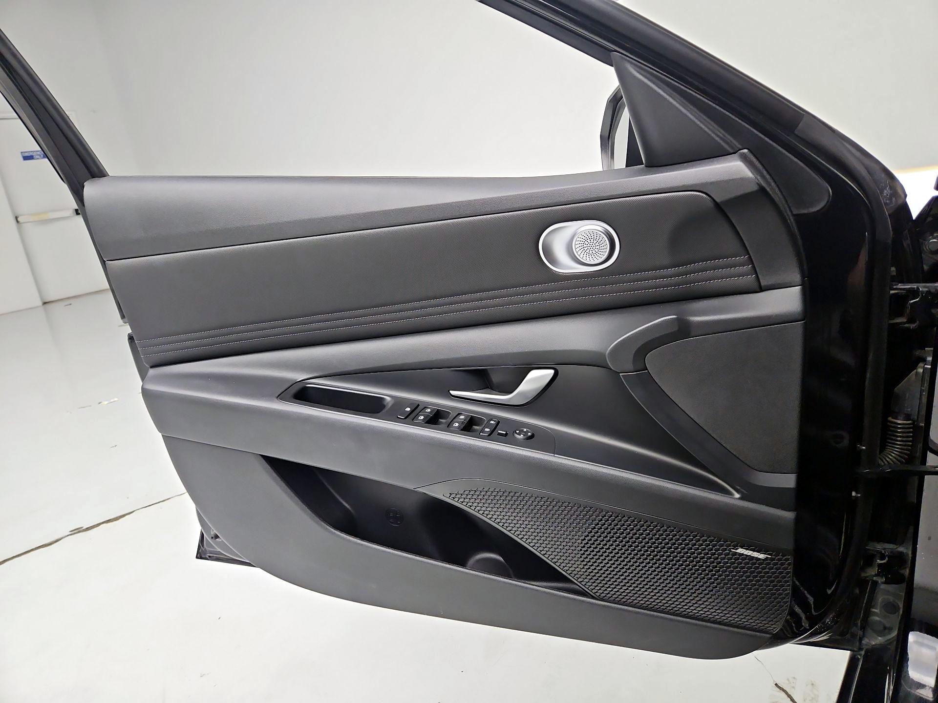 Thumbnail: 2023 Hyundai Elantra - 12