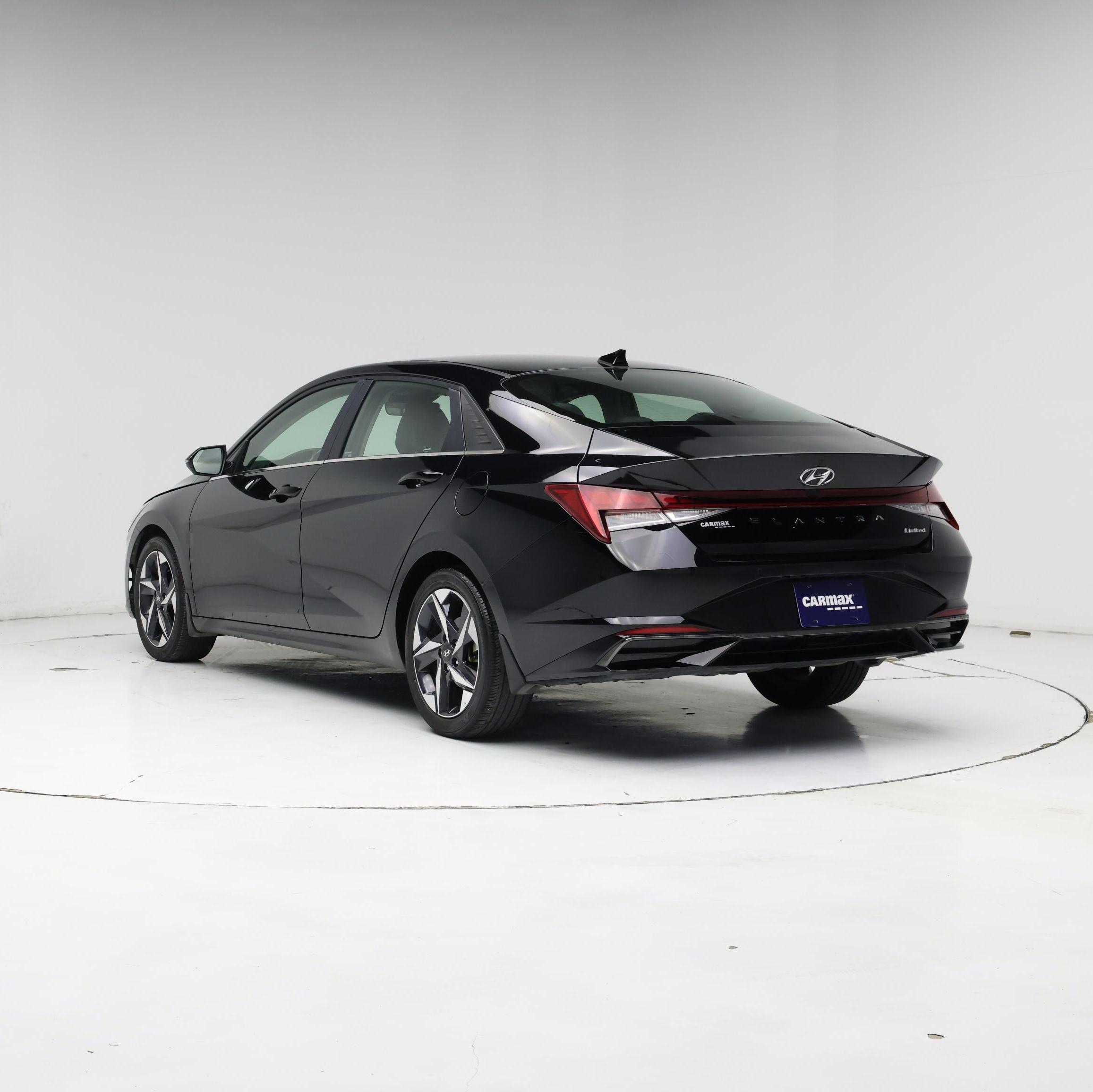 Thumbnail: 2023 Hyundai Elantra - 2