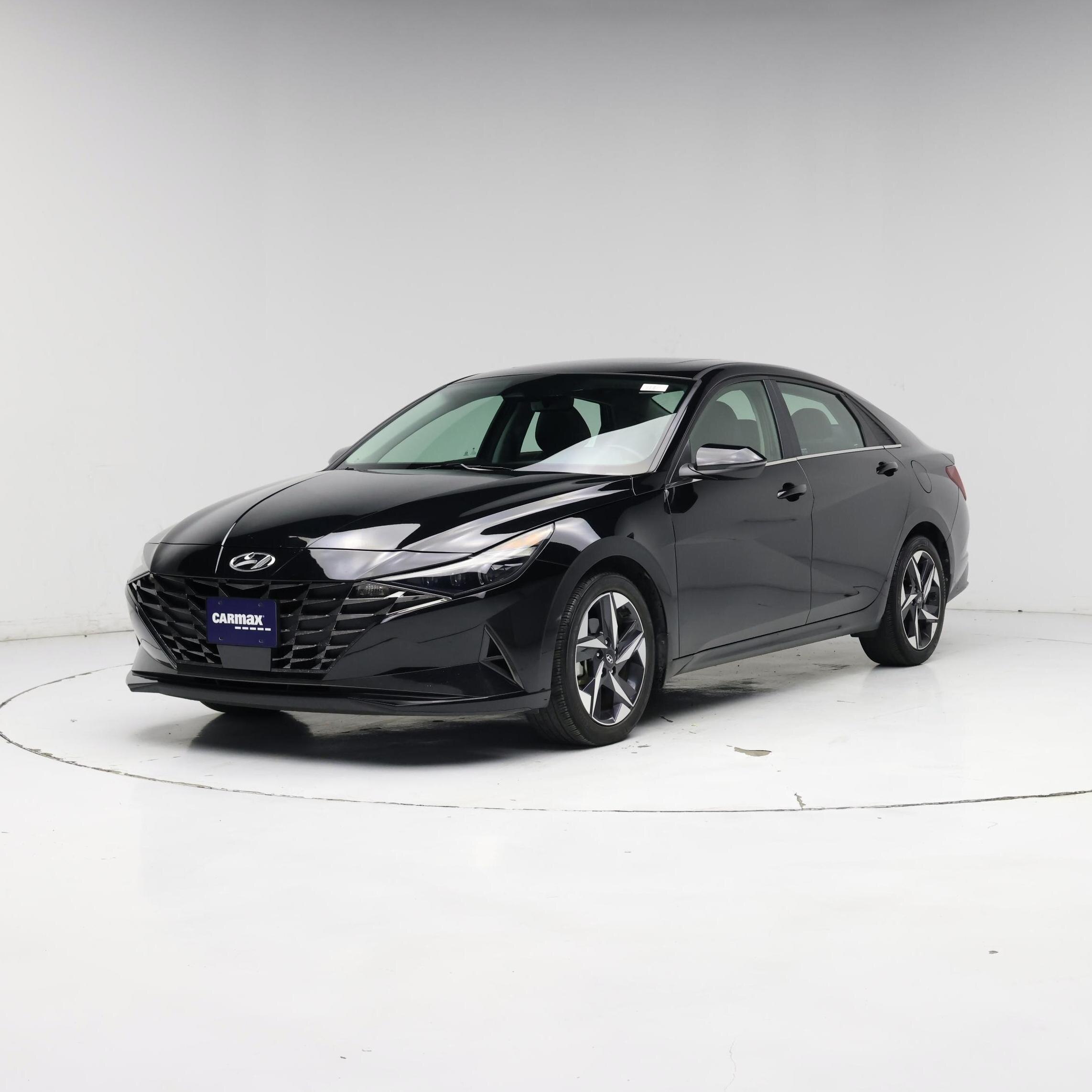 Thumbnail: 2023 Hyundai Elantra - 4