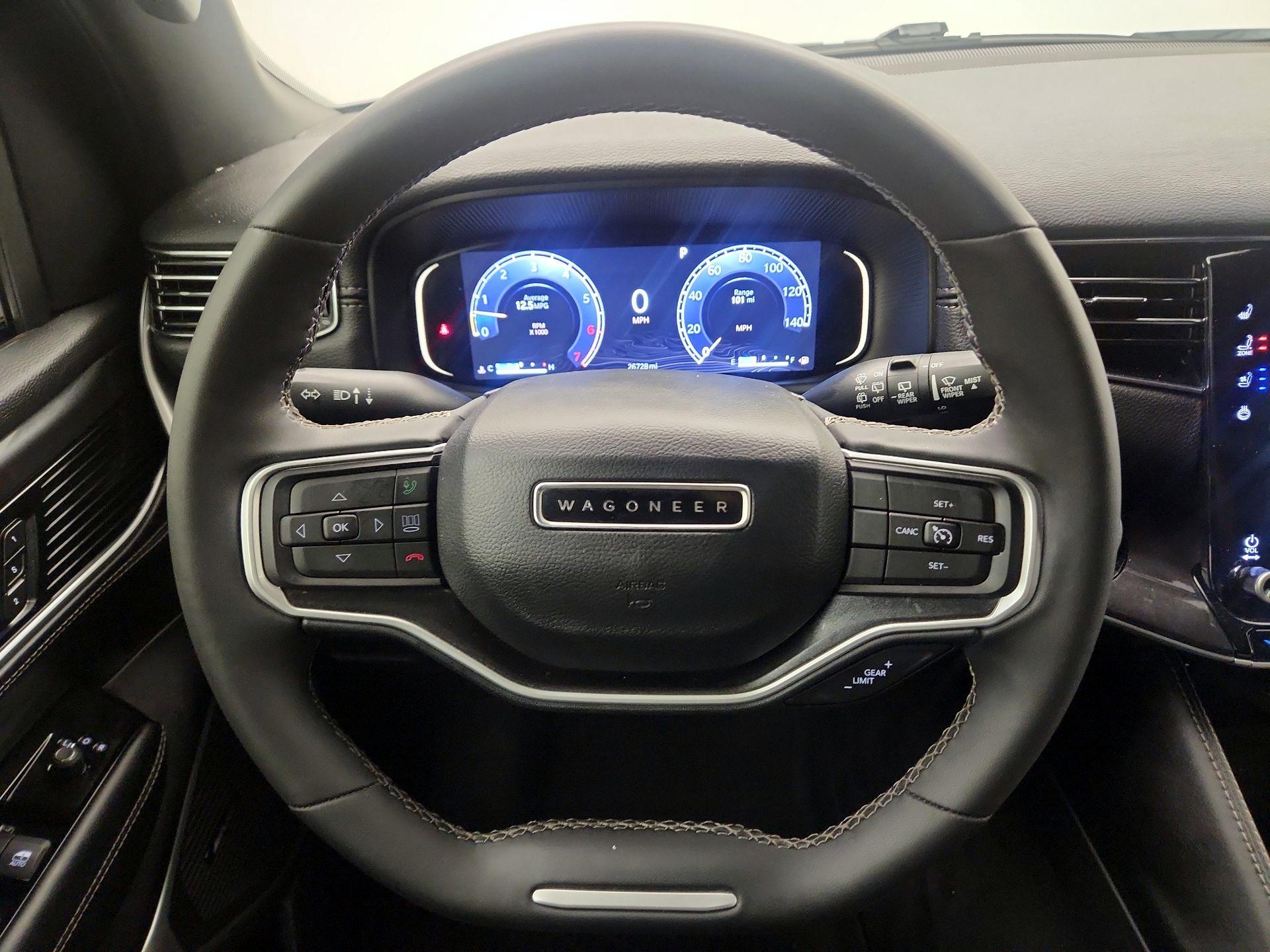 Thumbnail: 2023 Jeep Wagoneer - 10