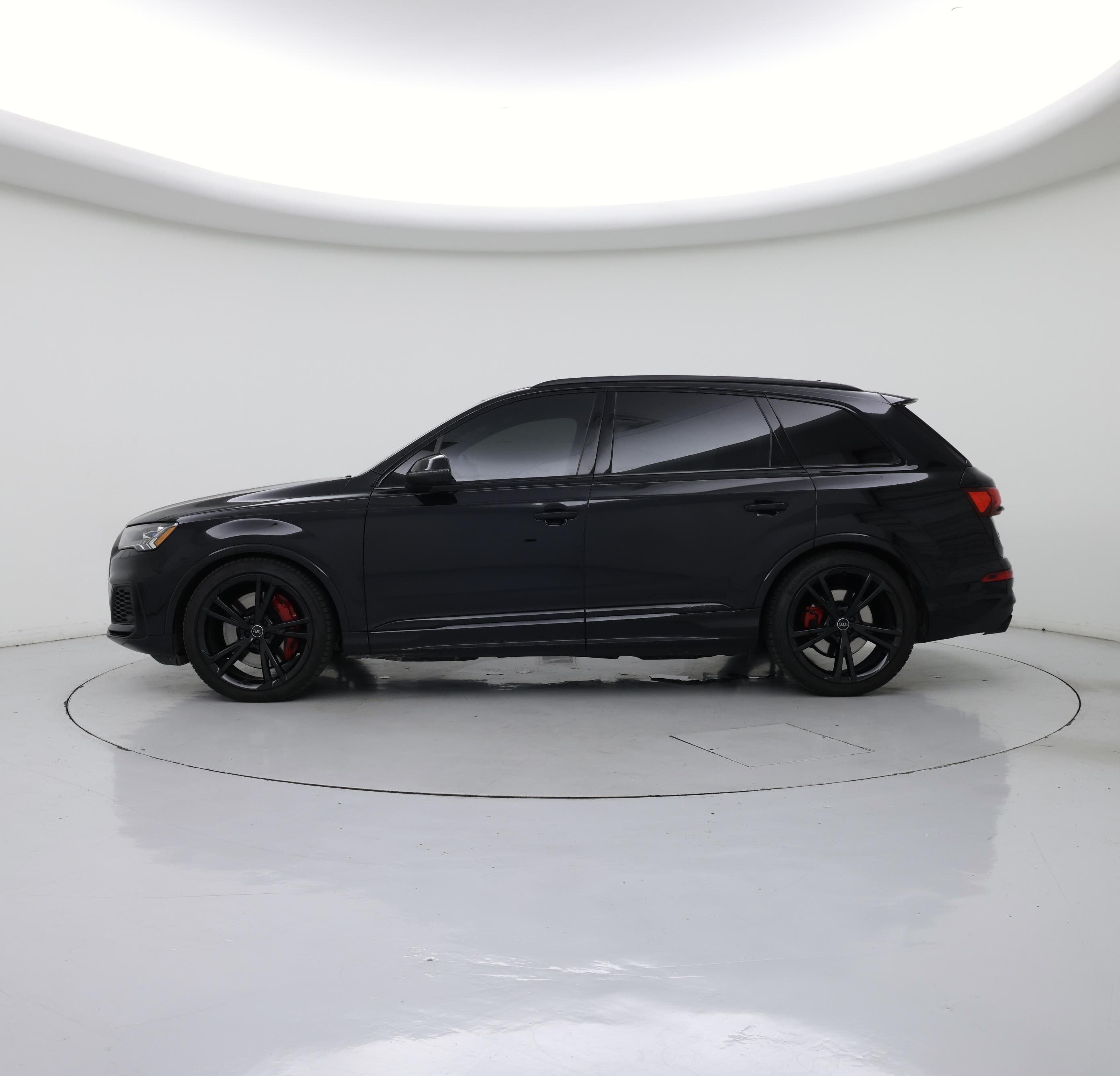 Thumbnail: 2021 Audi SQ7 - 3