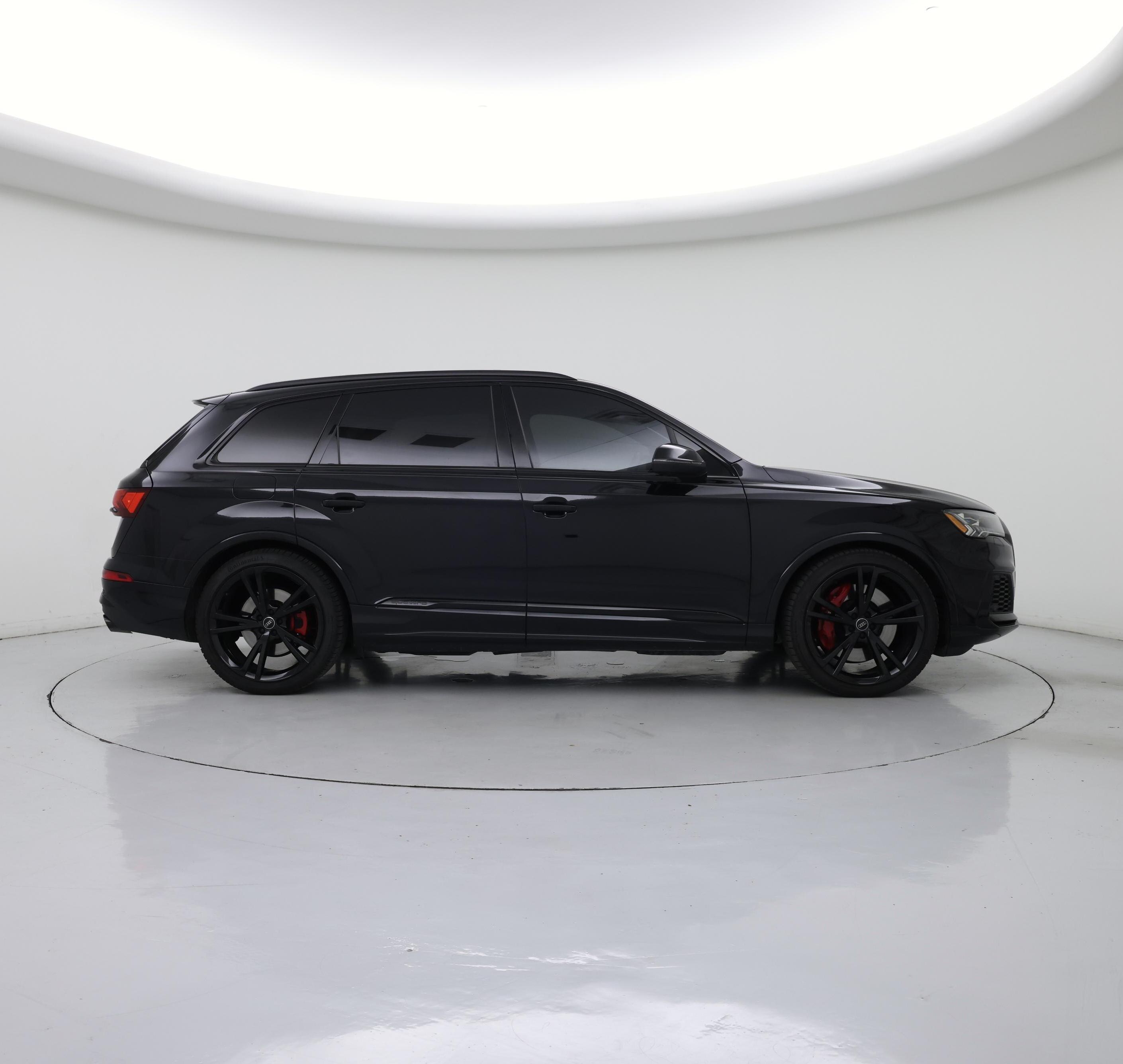 Thumbnail: 2021 Audi SQ7 - 7