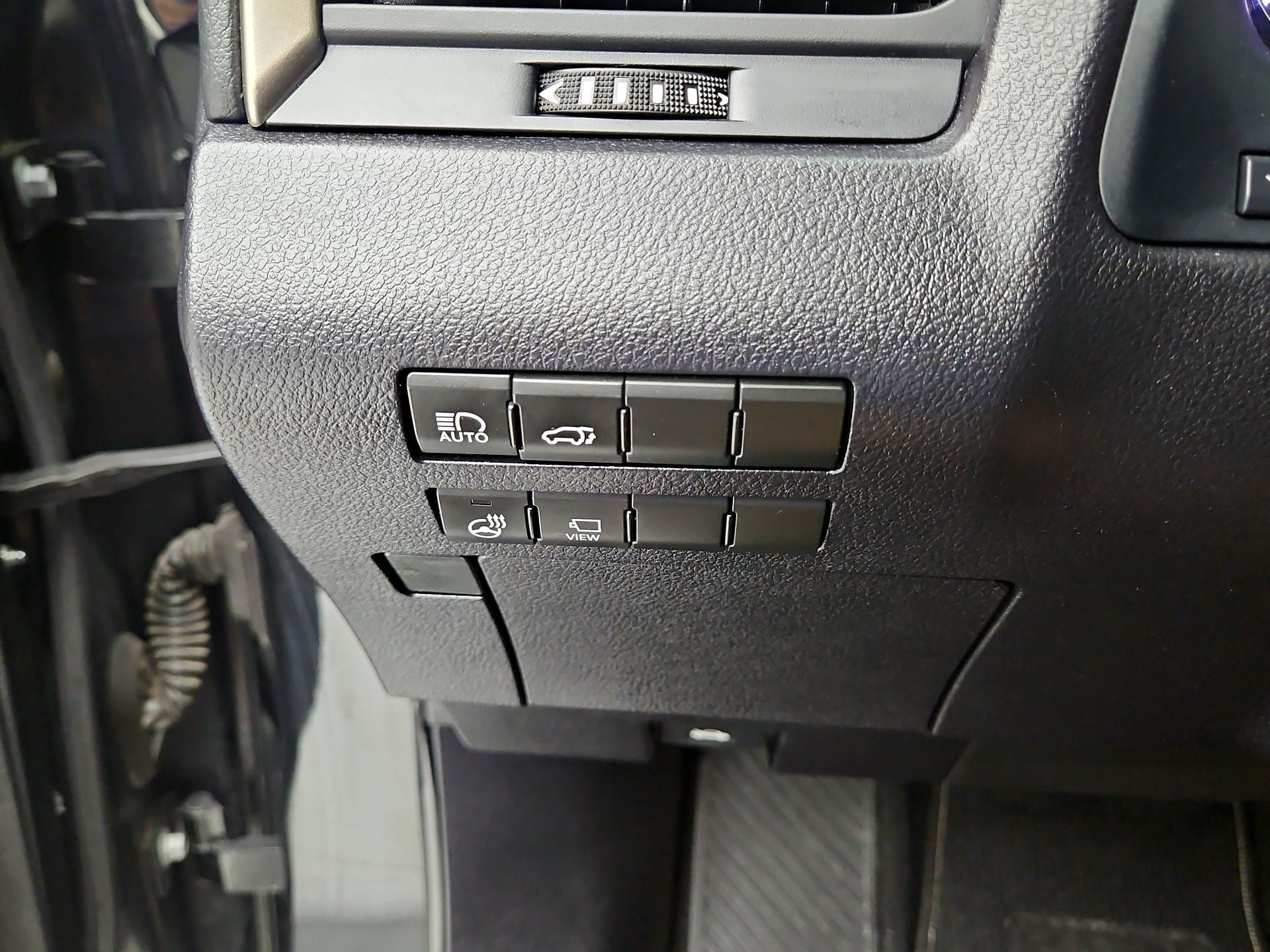 Thumbnail: 2021 Lexus RX - 13