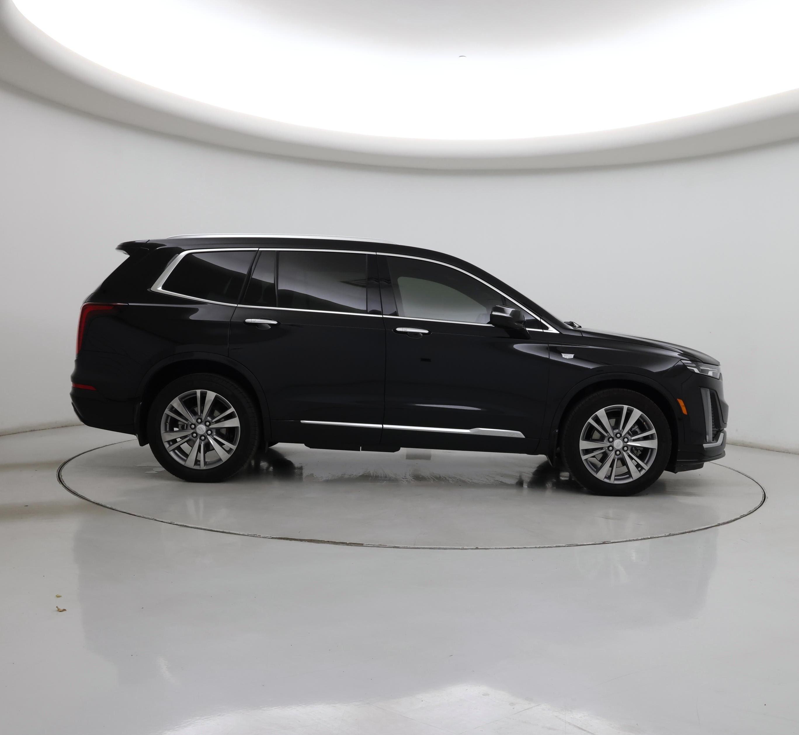 Thumbnail: 2024 Cadillac XT6 - 7