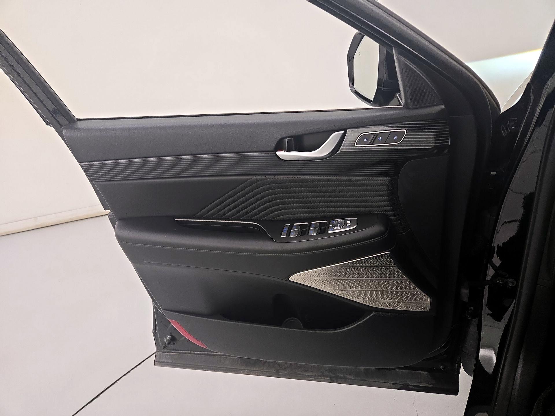 Thumbnail: 2025 Hyundai Palisade - 12