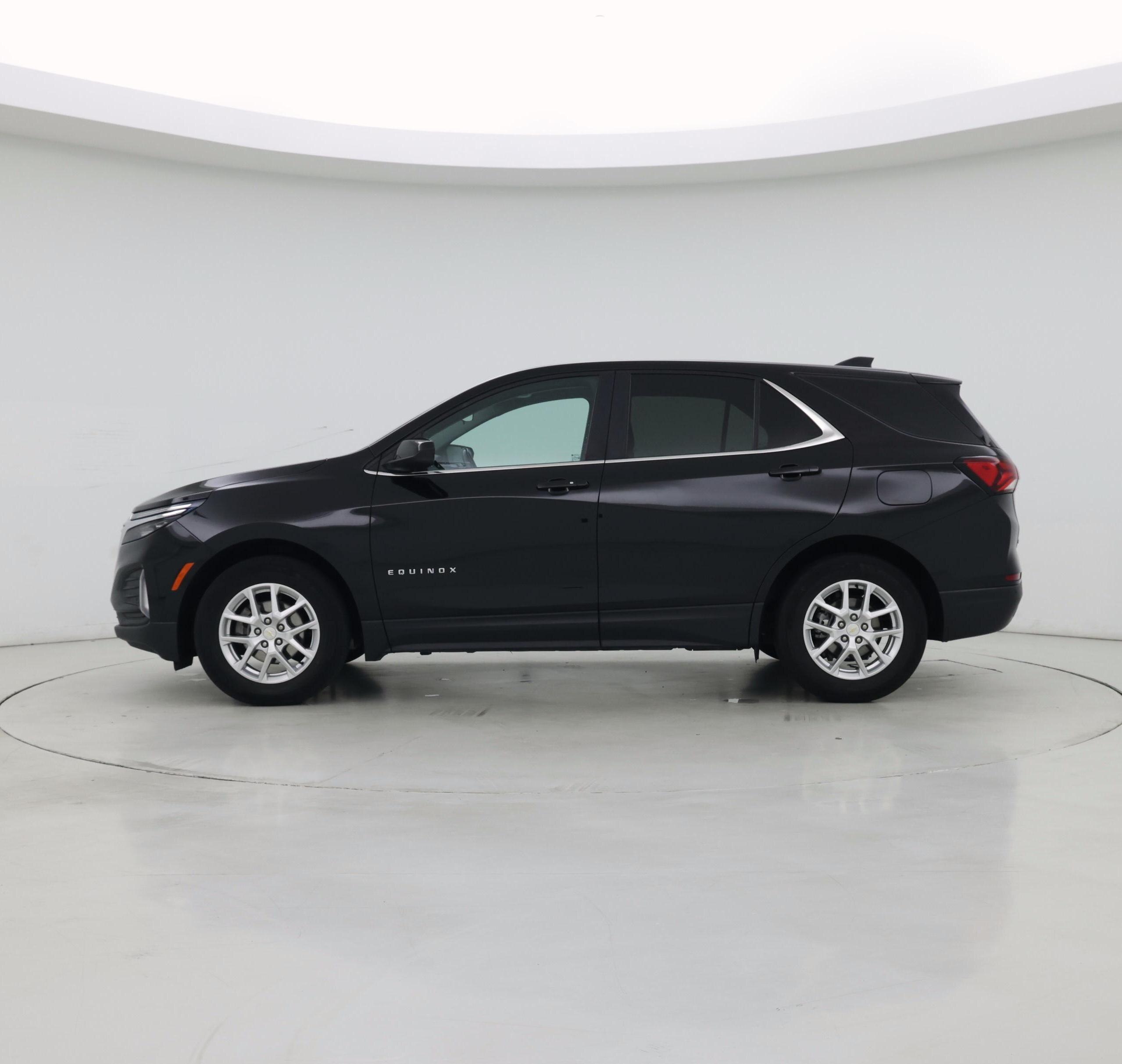 Thumbnail: 2022 Chevrolet Equinox - 3