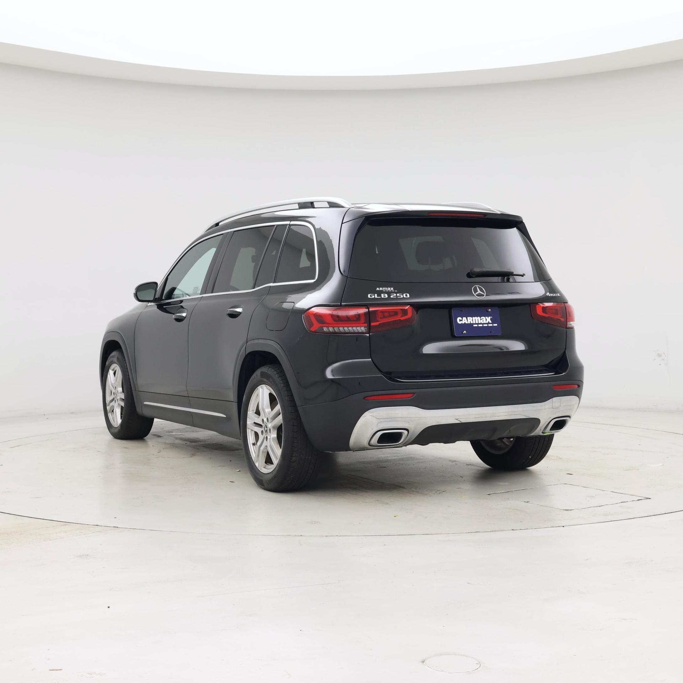 Thumbnail: 2020 Mercedes-Benz GLB - 2