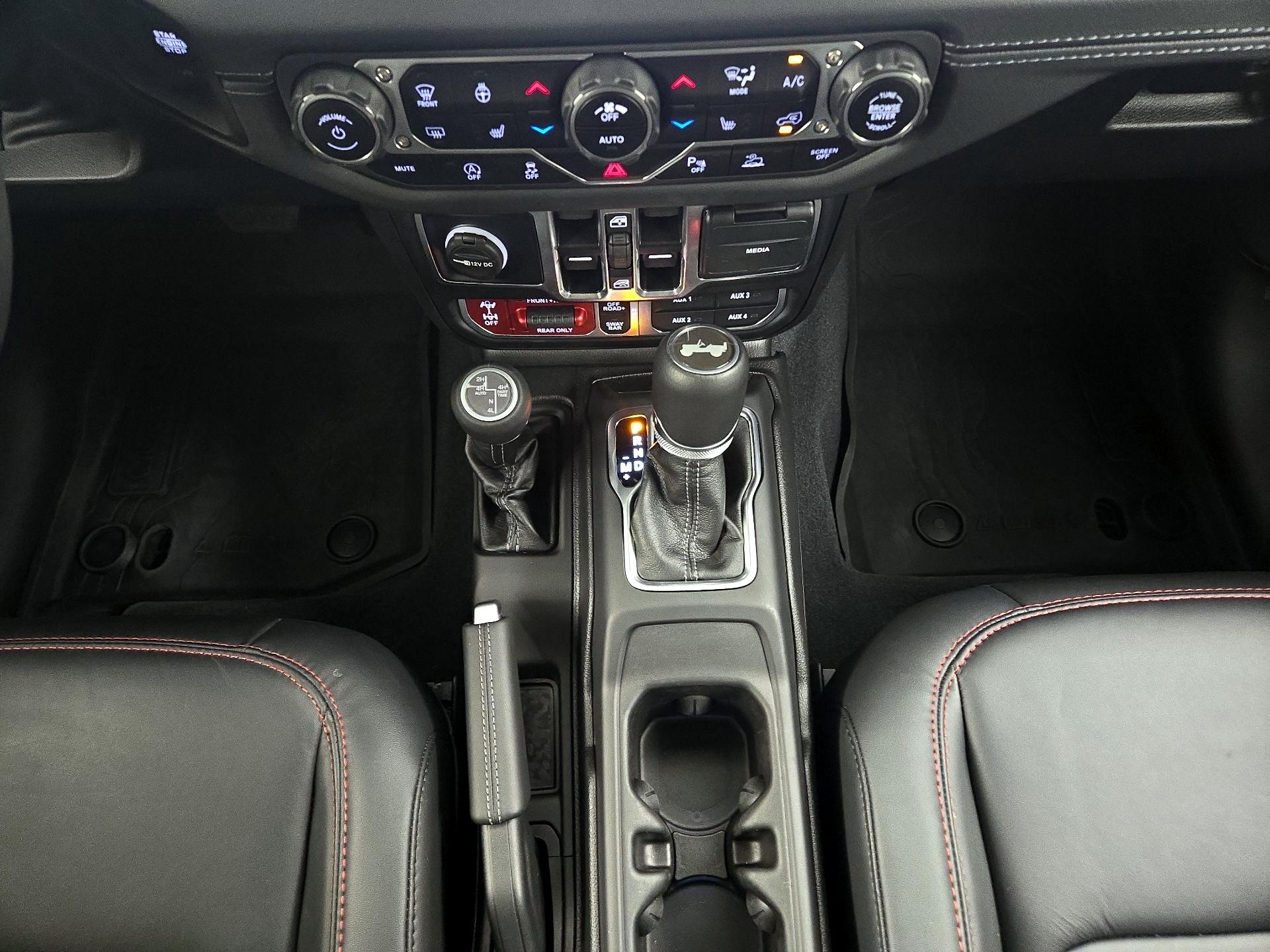 Thumbnail: 2024 Jeep Wrangler - 18