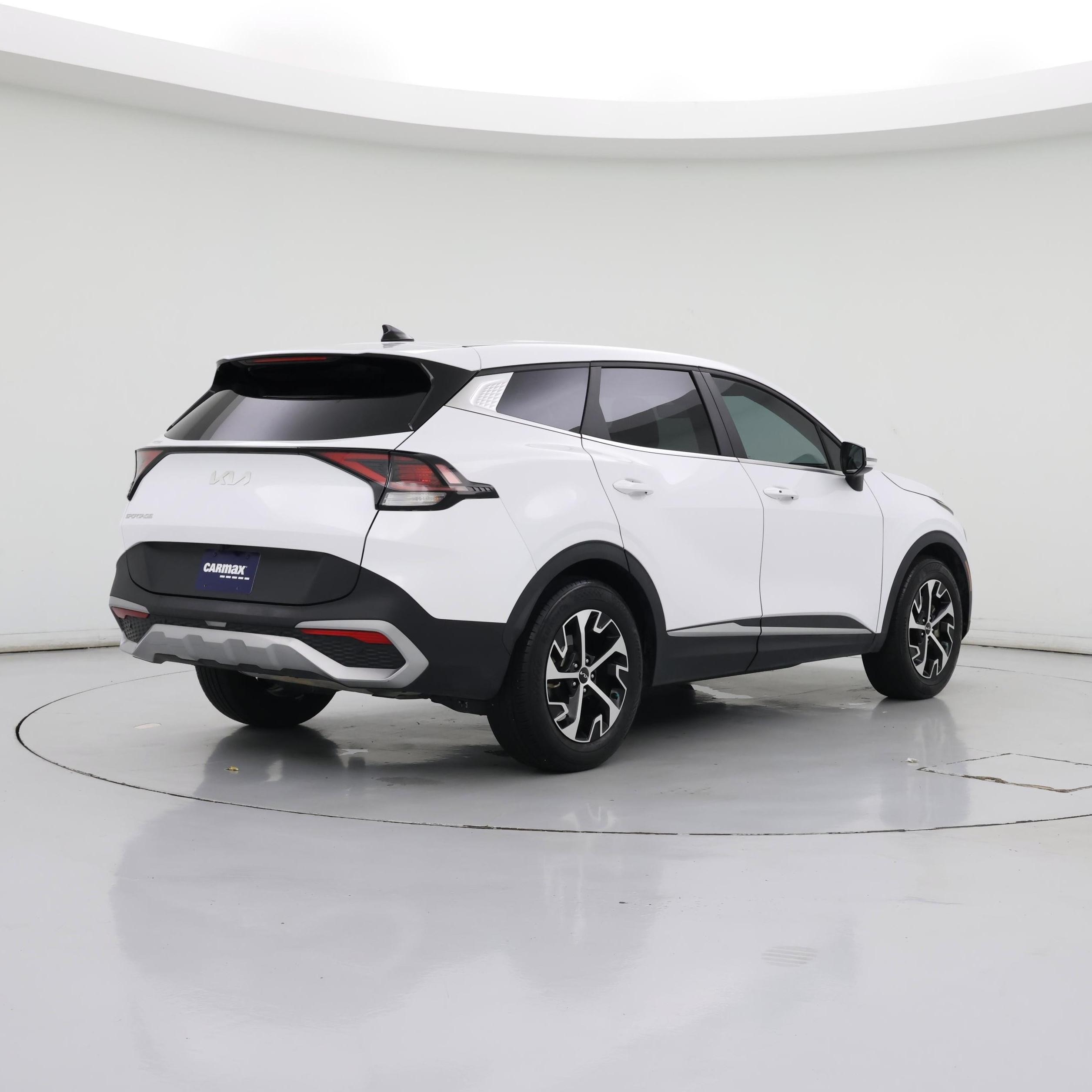 Thumbnail: 2023 Kia Sportage - 8