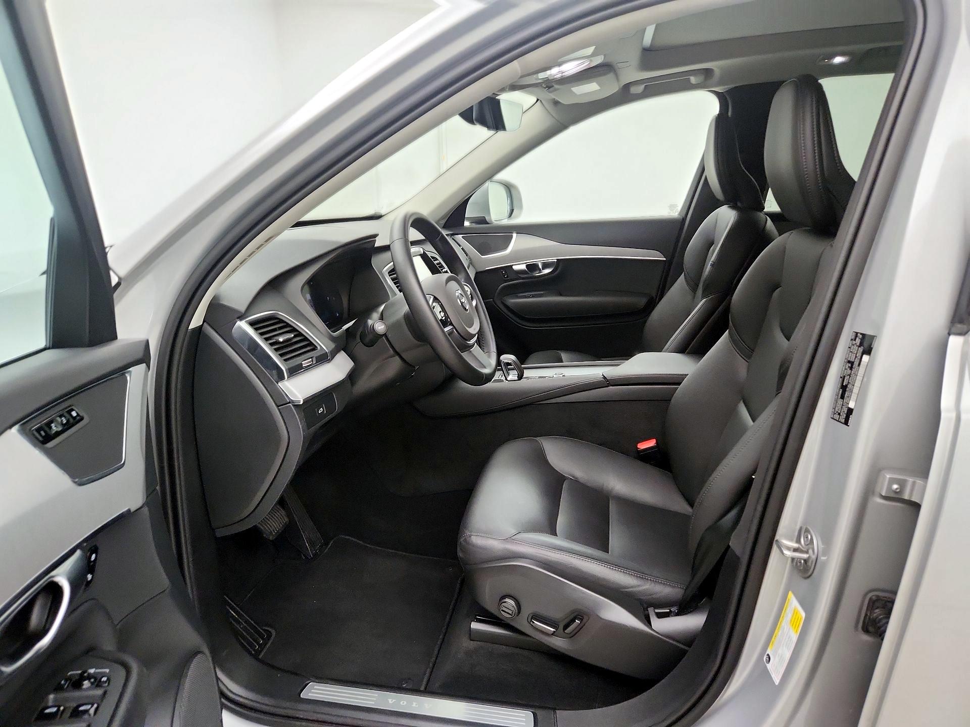 Thumbnail: 2025 Volvo XC90 - 11