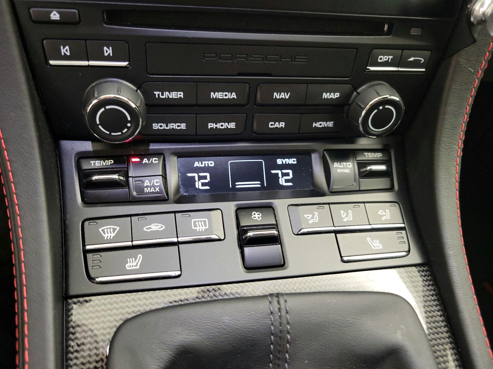 Thumbnail: 2023 Porsche 718 Boxster - 16