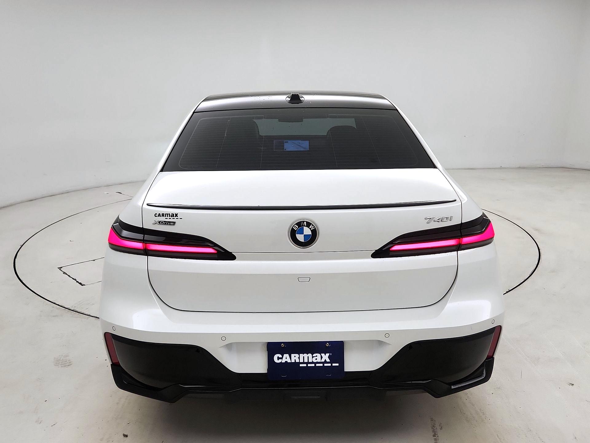 Thumbnail: 2024 BMW 7 Series - 6