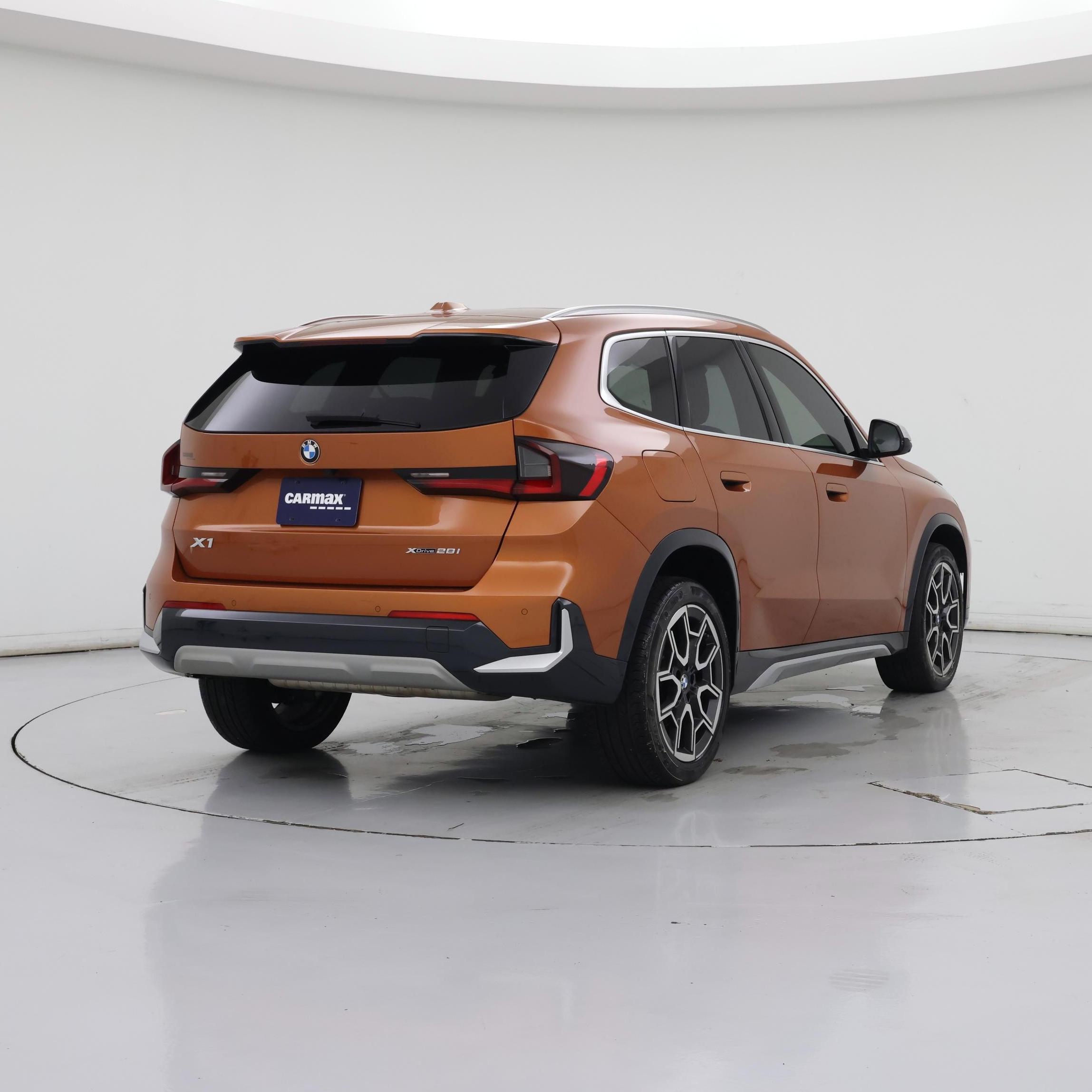Thumbnail: 2024 BMW X1 - 8