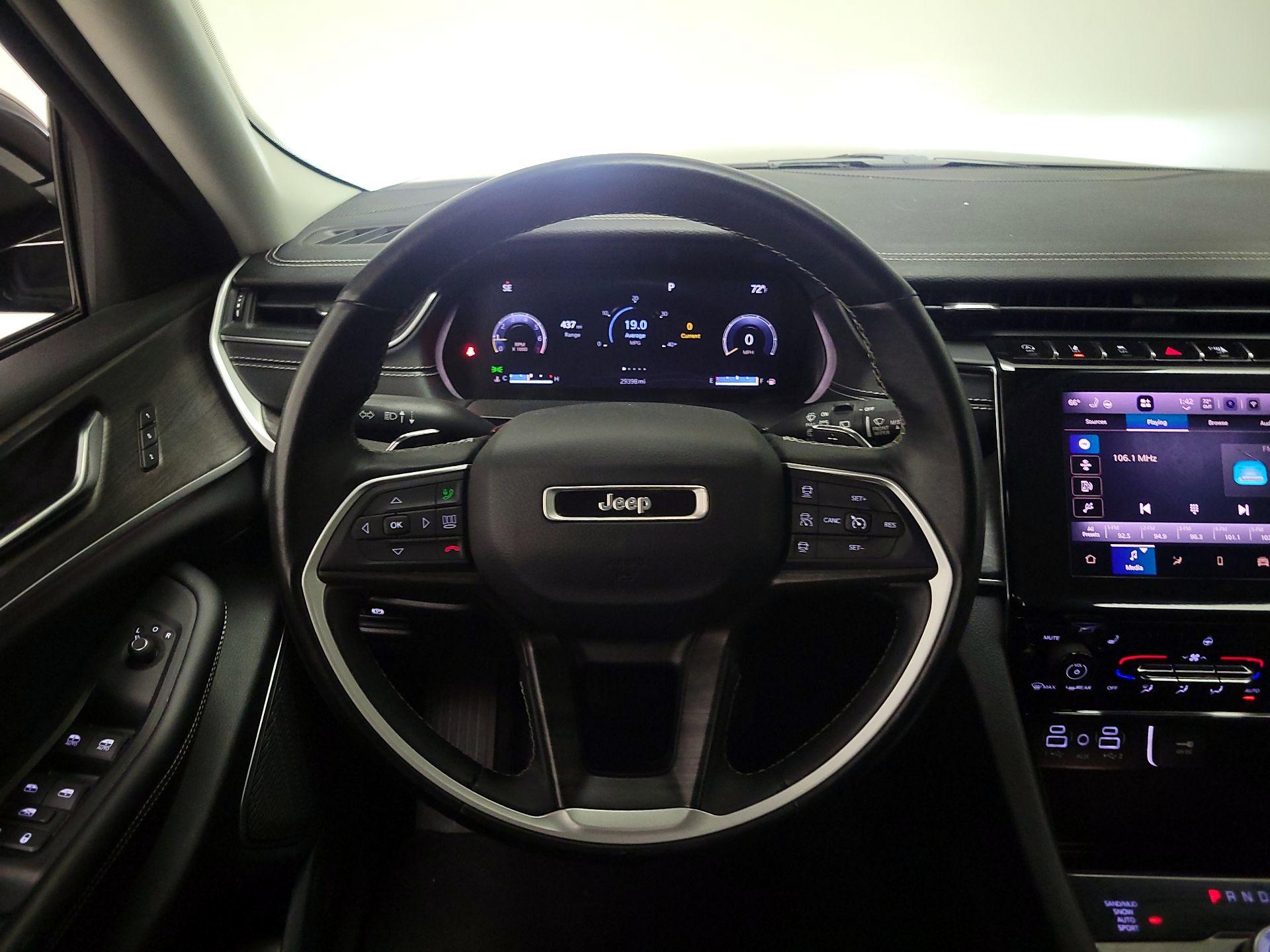 Thumbnail: 2022 Jeep Grand Cherokee - 10