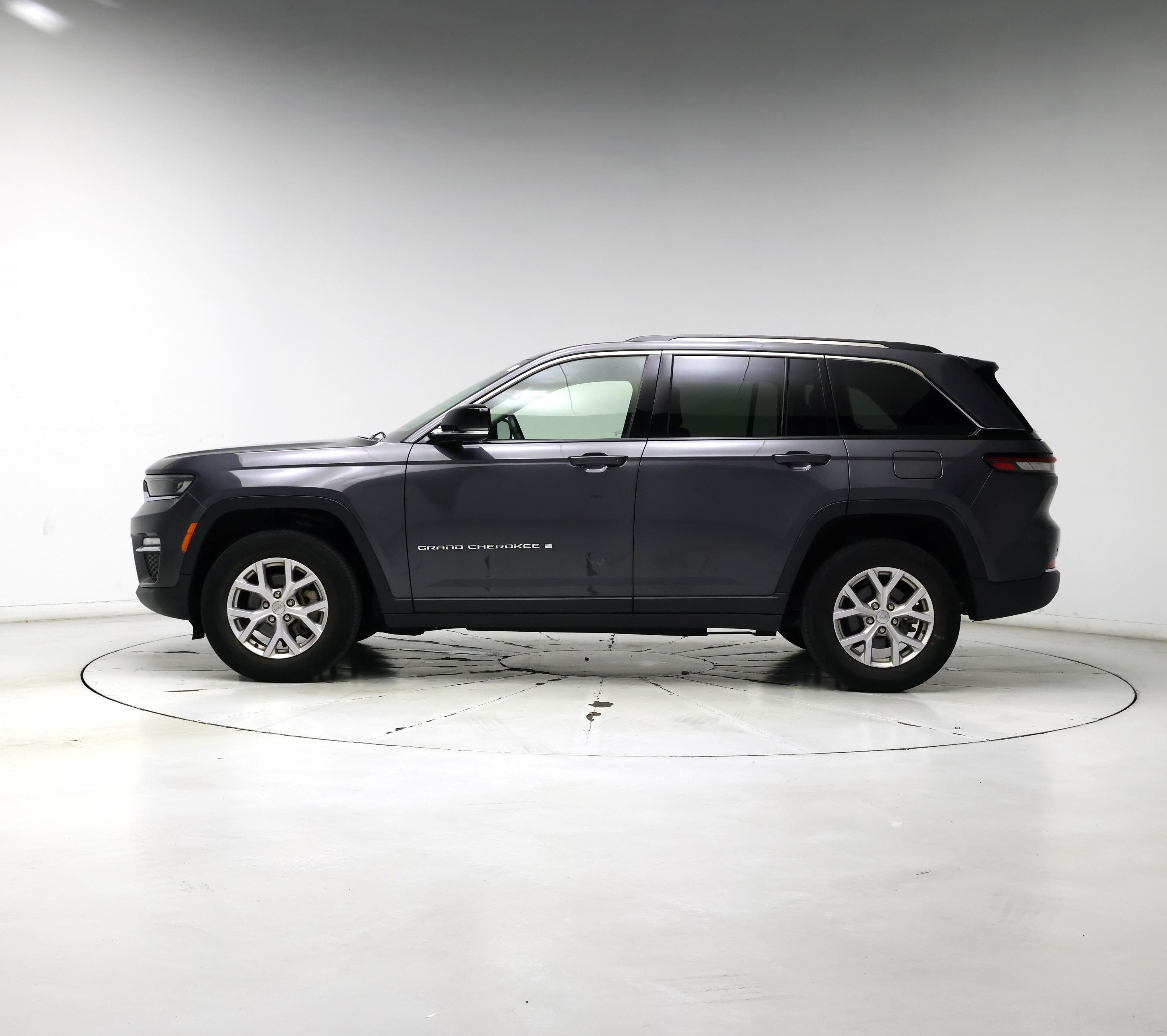 Thumbnail: 2022 Jeep Grand Cherokee - 3
