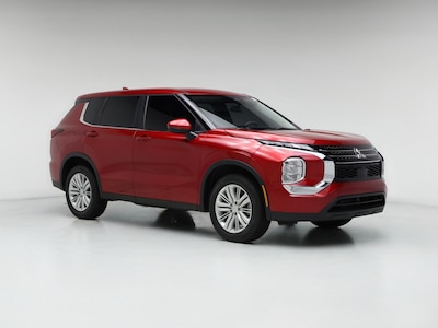 Red 2024 Mitsubishi Outlander ES