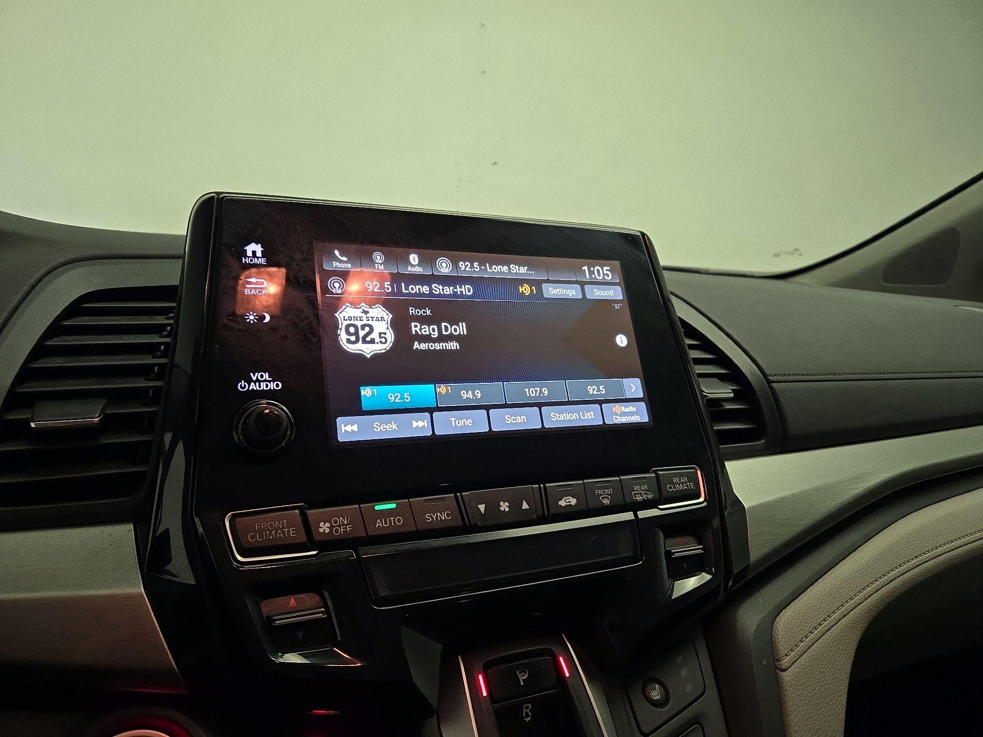 Thumbnail: 2019 Honda Odyssey - 15