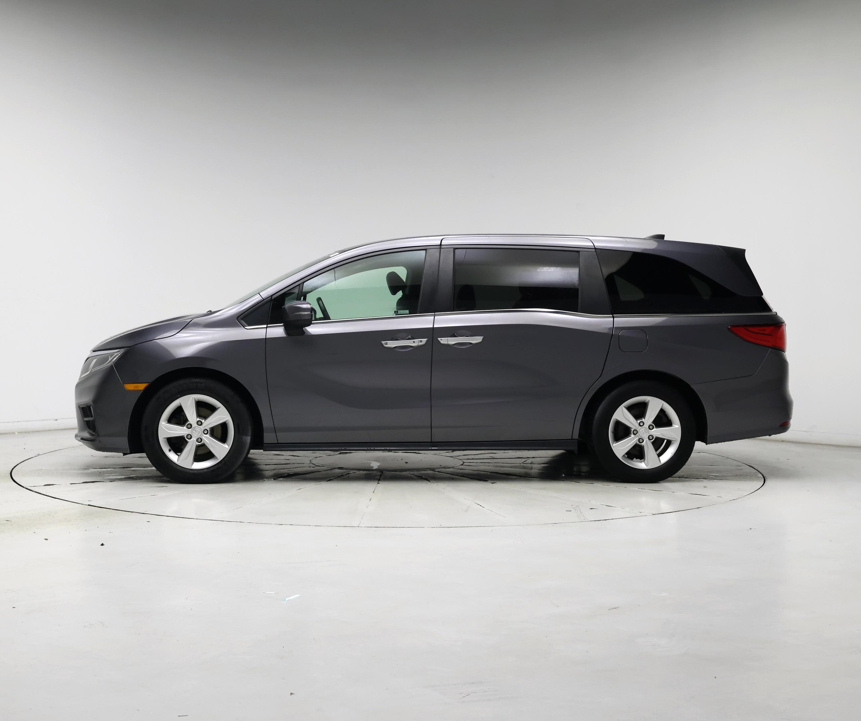 Thumbnail: 2019 Honda Odyssey - 3