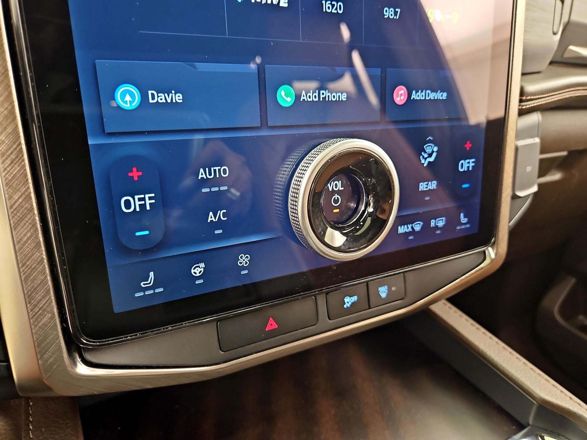 Thumbnail: 2023 Ford Expedition MAX - 17