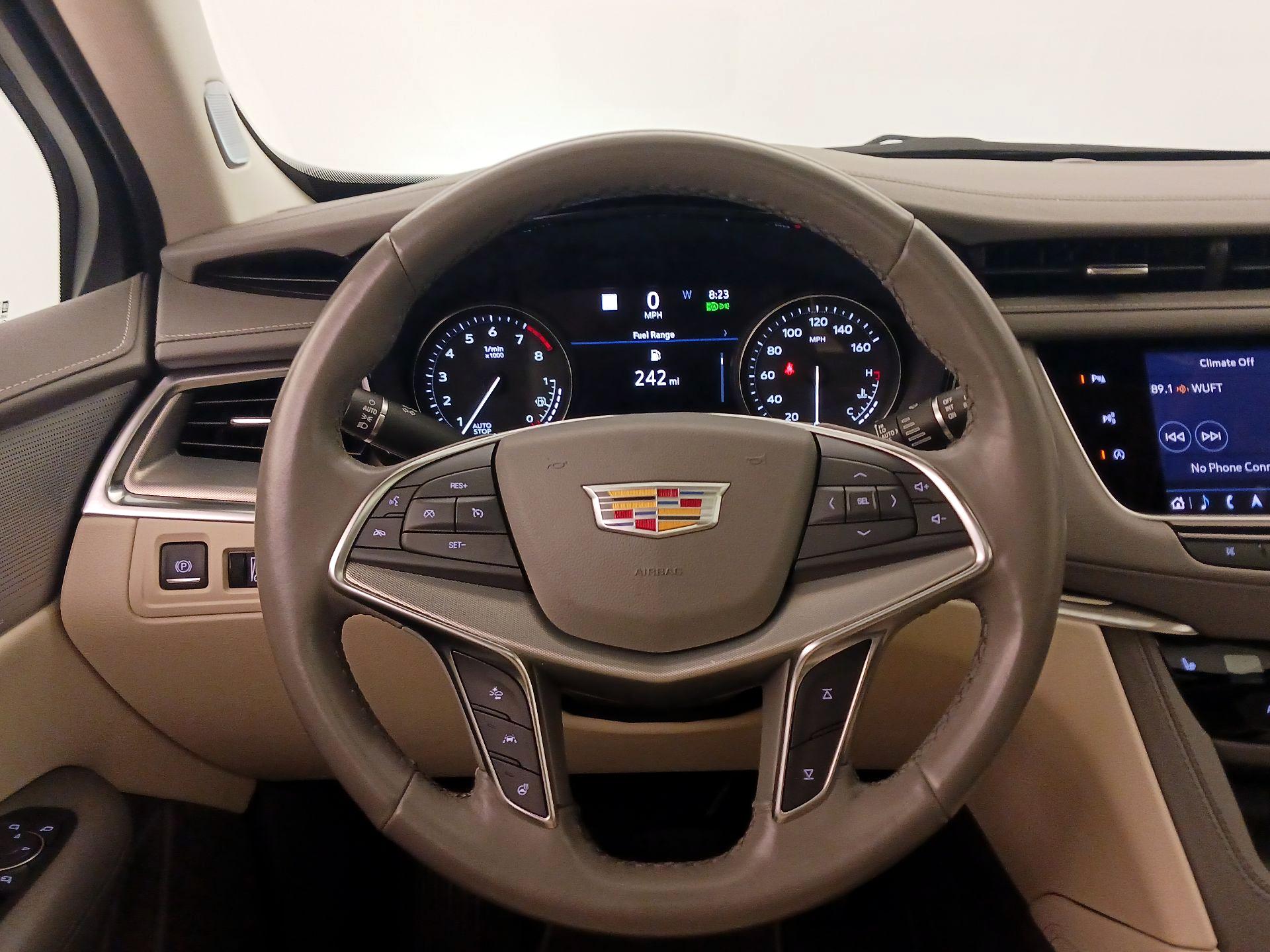 Thumbnail: 2023 Cadillac XT5 - 10