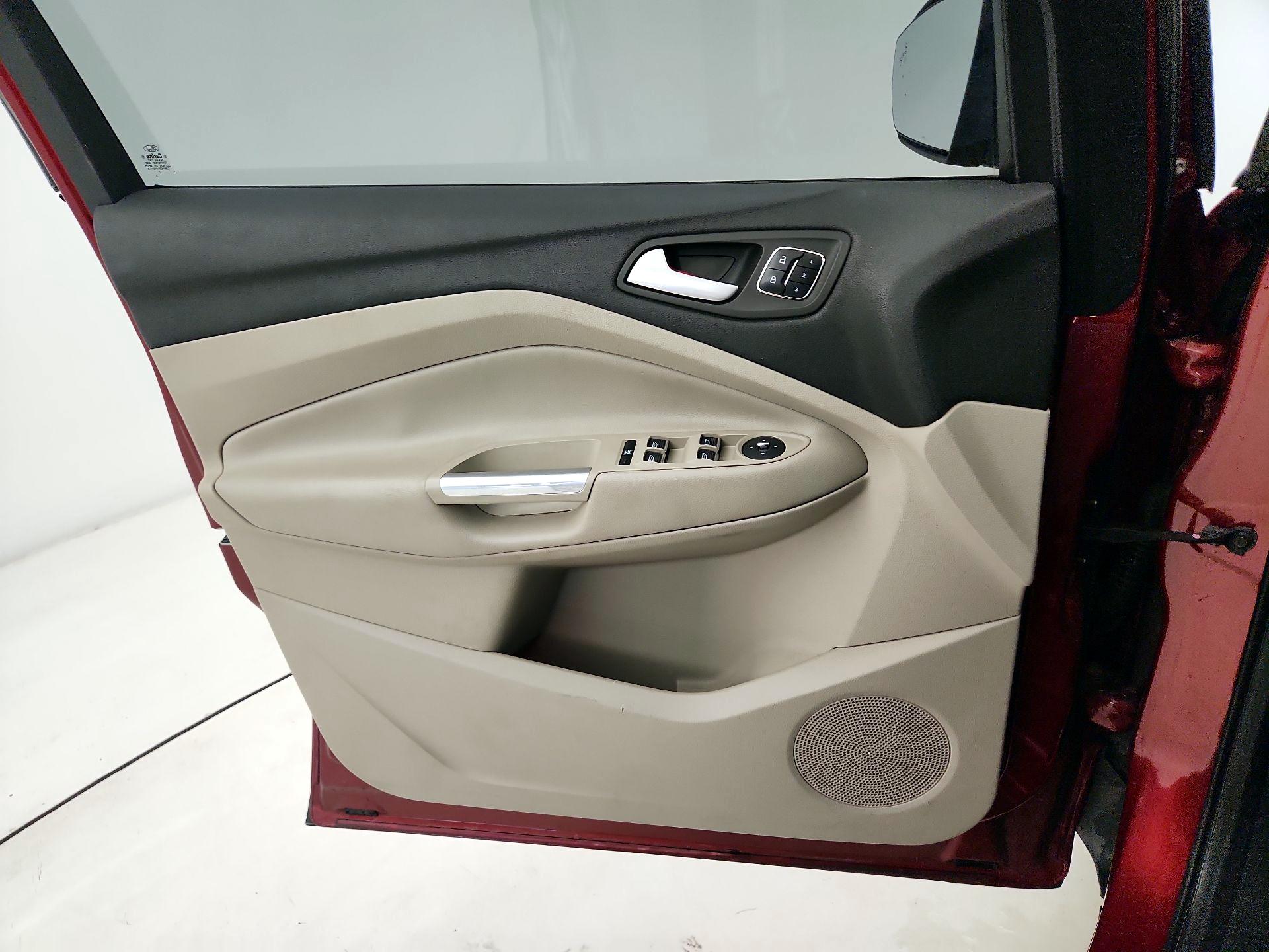 Thumbnail: 2014 Ford Escape - 12