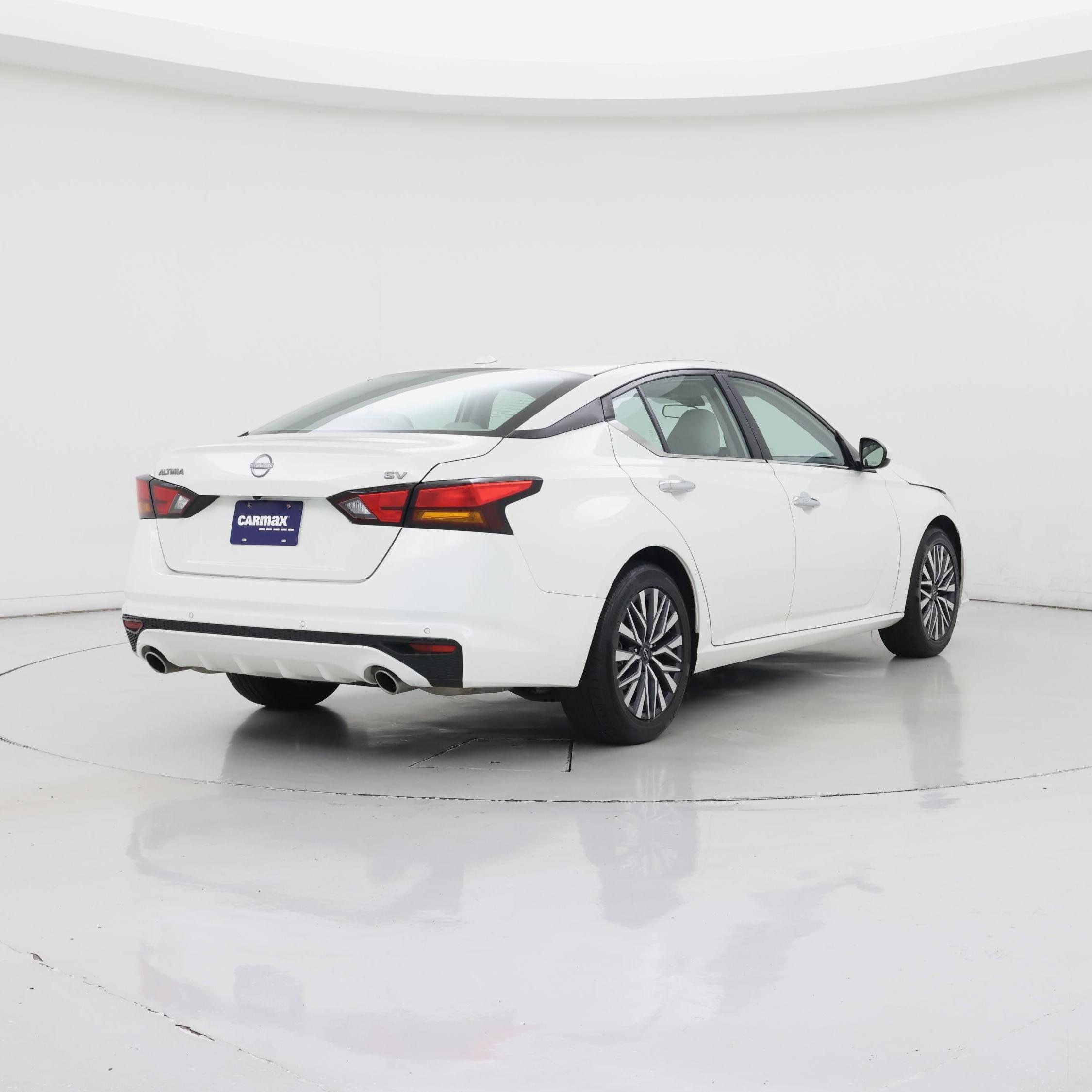 Thumbnail: 2023 Nissan Altima - 8