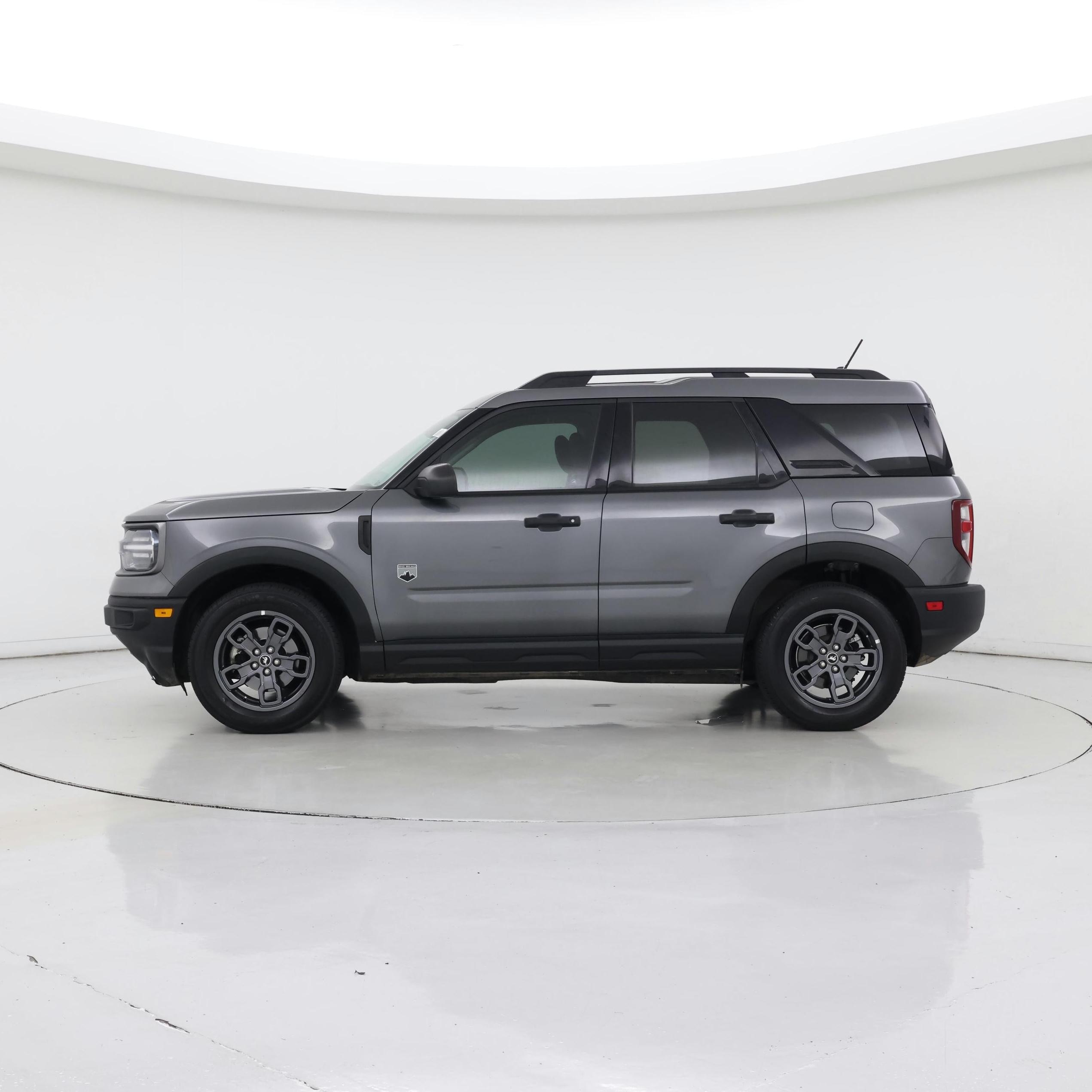 Thumbnail: 2021 Ford Bronco Sport - 3