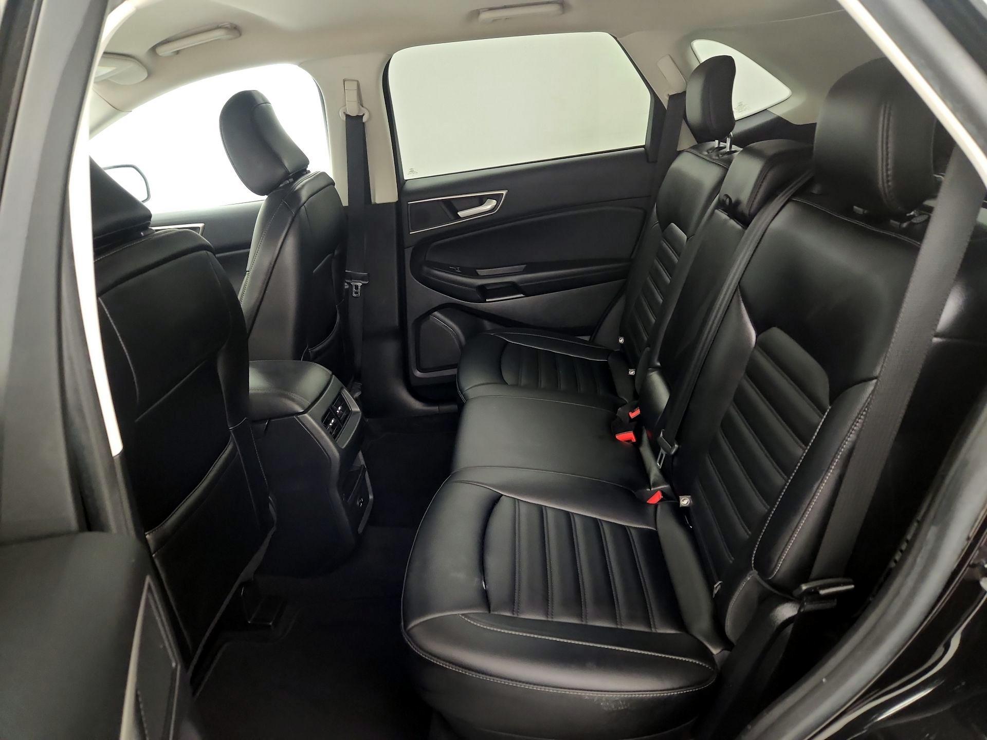 Thumbnail: 2021 Ford Edge - 19