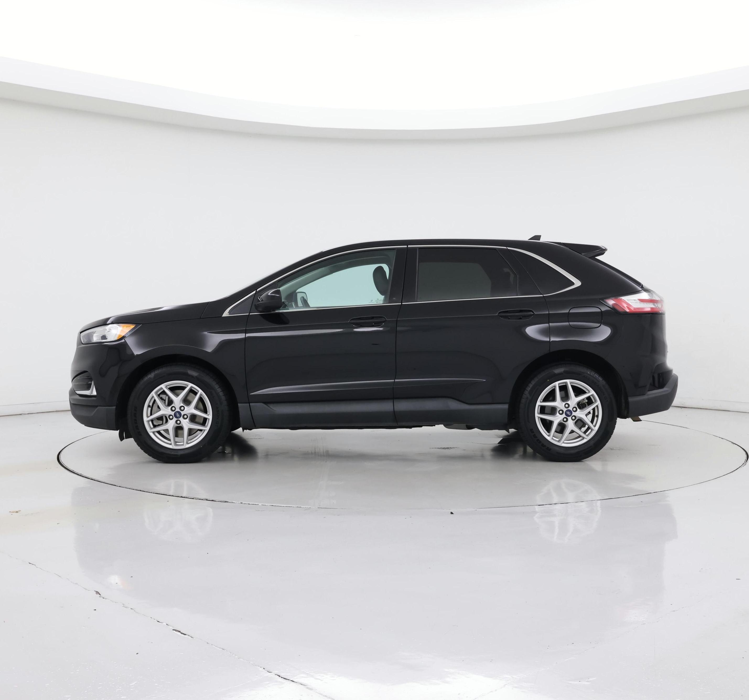 Thumbnail: 2021 Ford Edge - 3