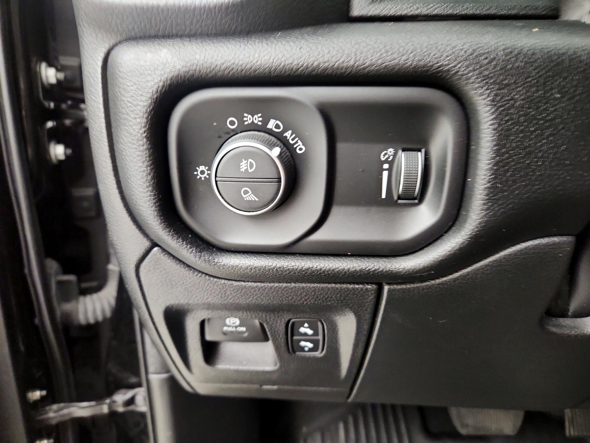 Thumbnail: 2022 RAM 1500 - 13