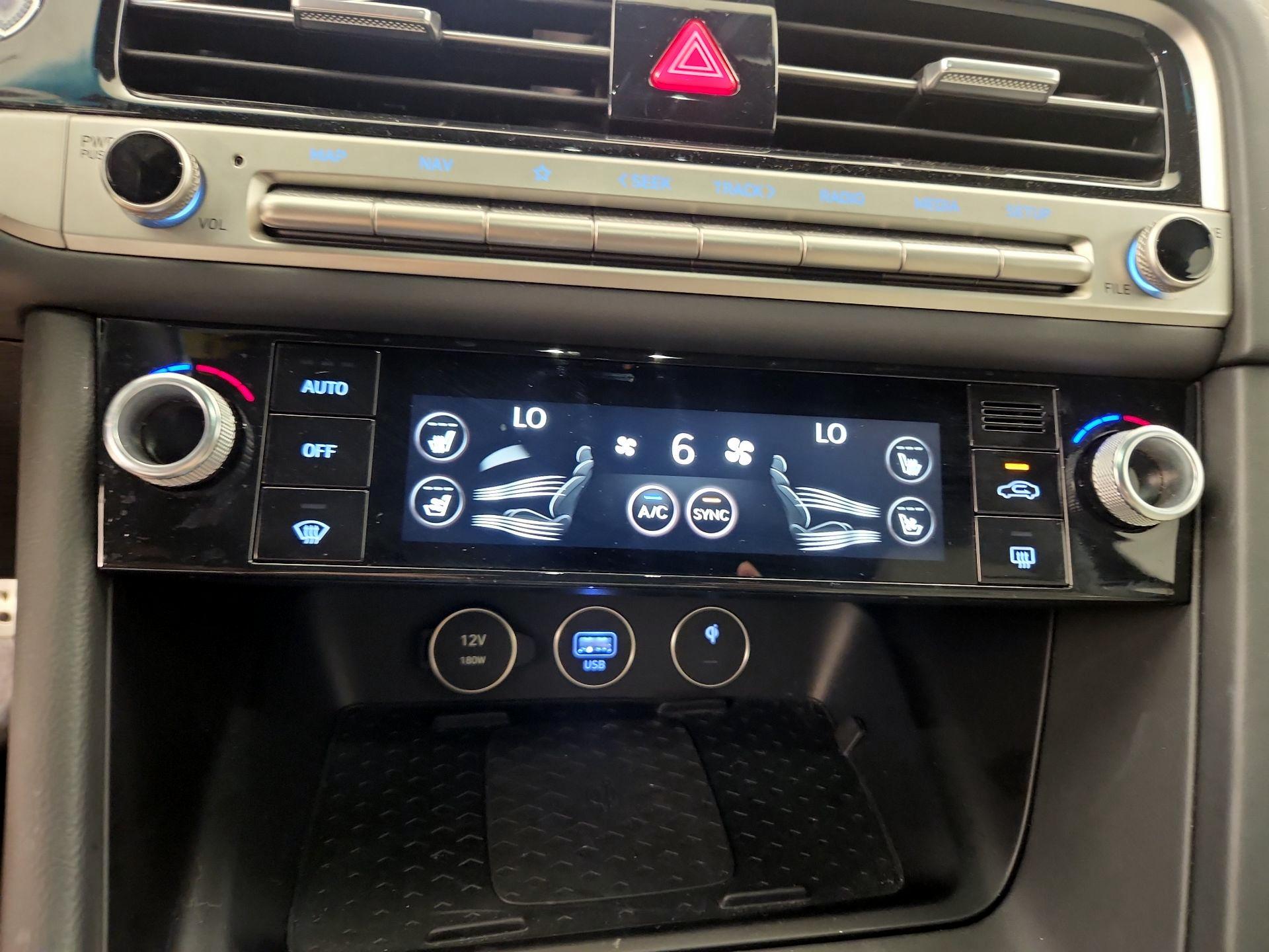 Thumbnail: 2024 Genesis G70 - 16
