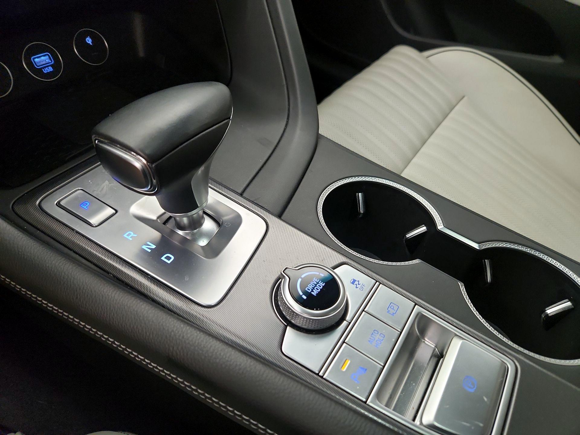 Thumbnail: 2024 Genesis G70 - 17