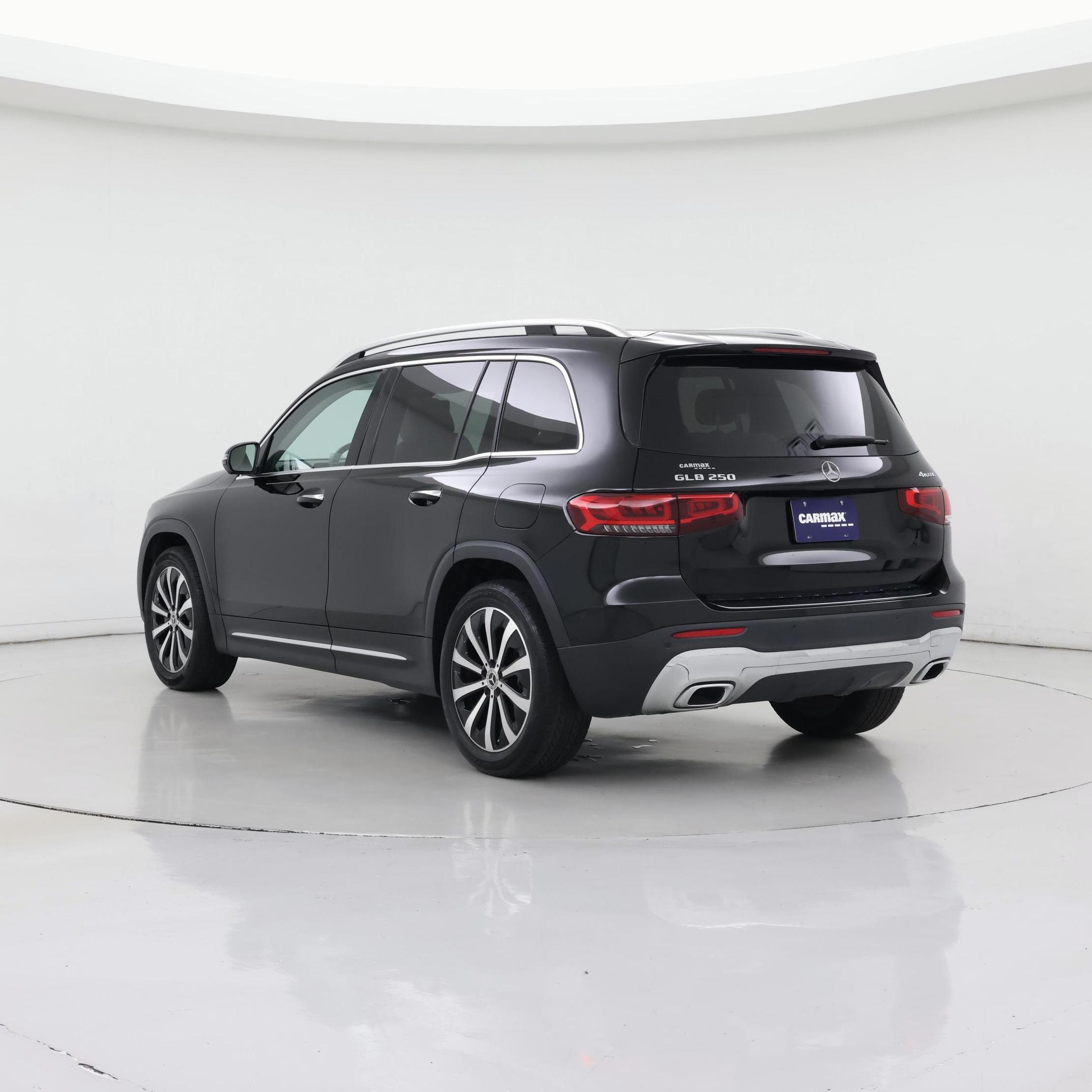 Thumbnail: 2023 Mercedes-Benz GLB - 2