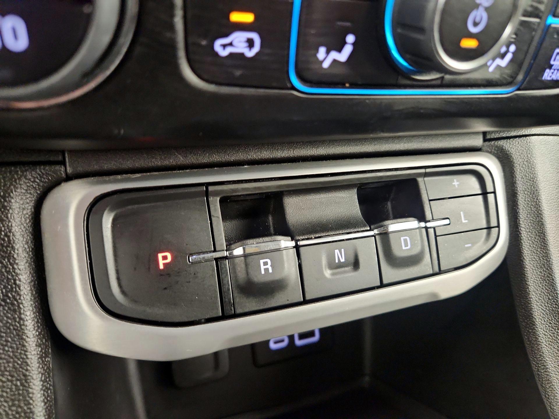 Thumbnail: 2023 GMC Acadia - 18