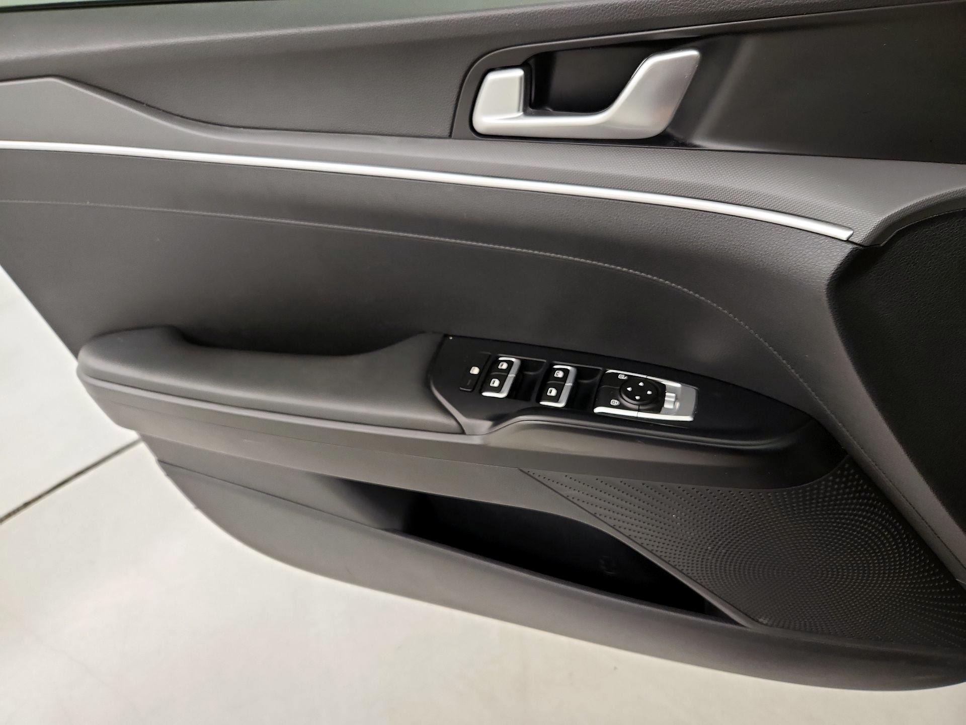Thumbnail: 2021 Kia K5 - 12
