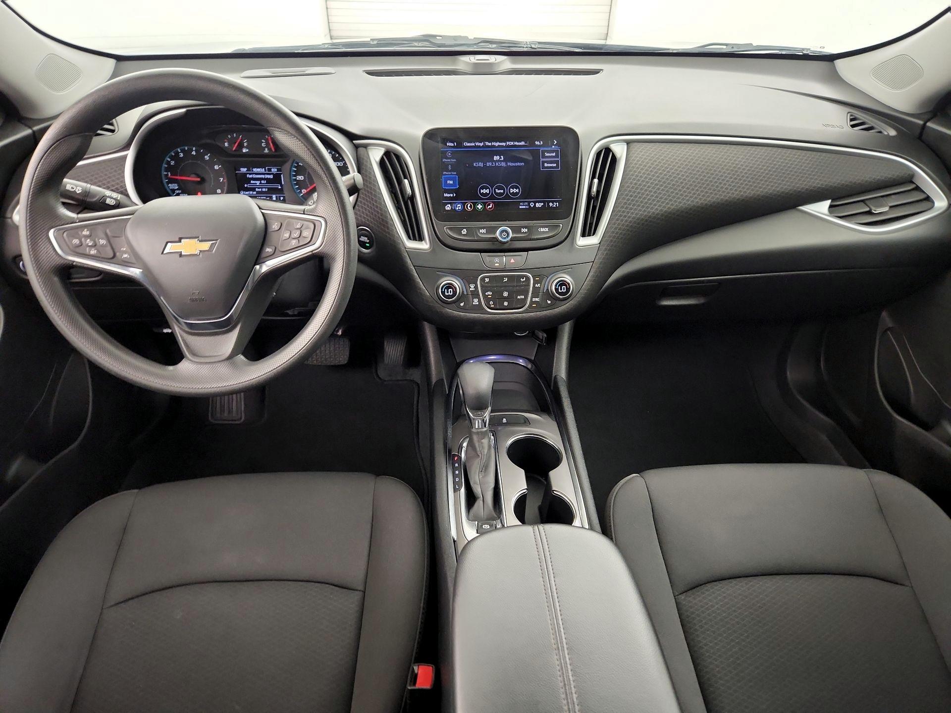 Thumbnail: 2023 Chevrolet Malibu - 9