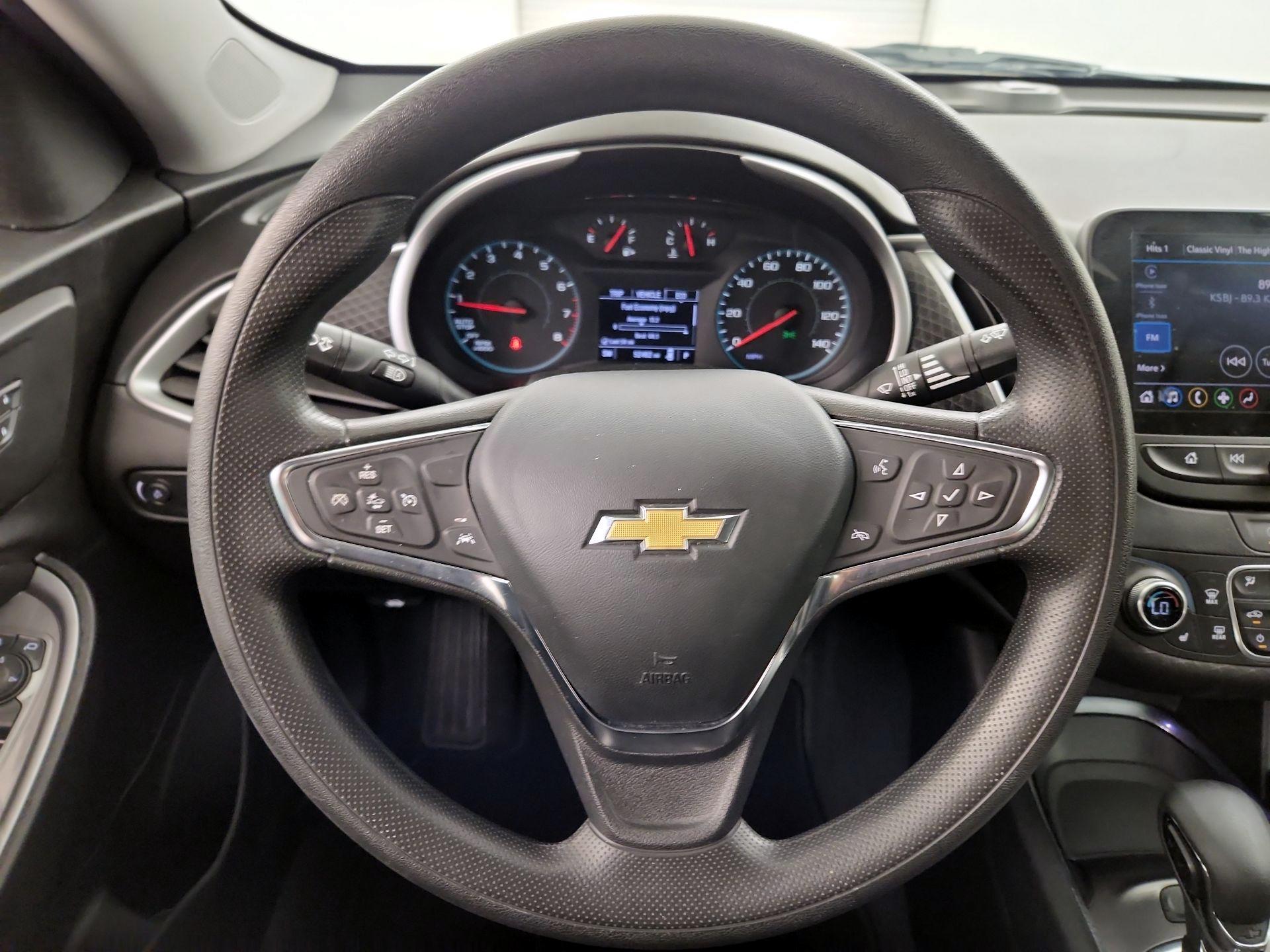 Thumbnail: 2023 Chevrolet Malibu - 10