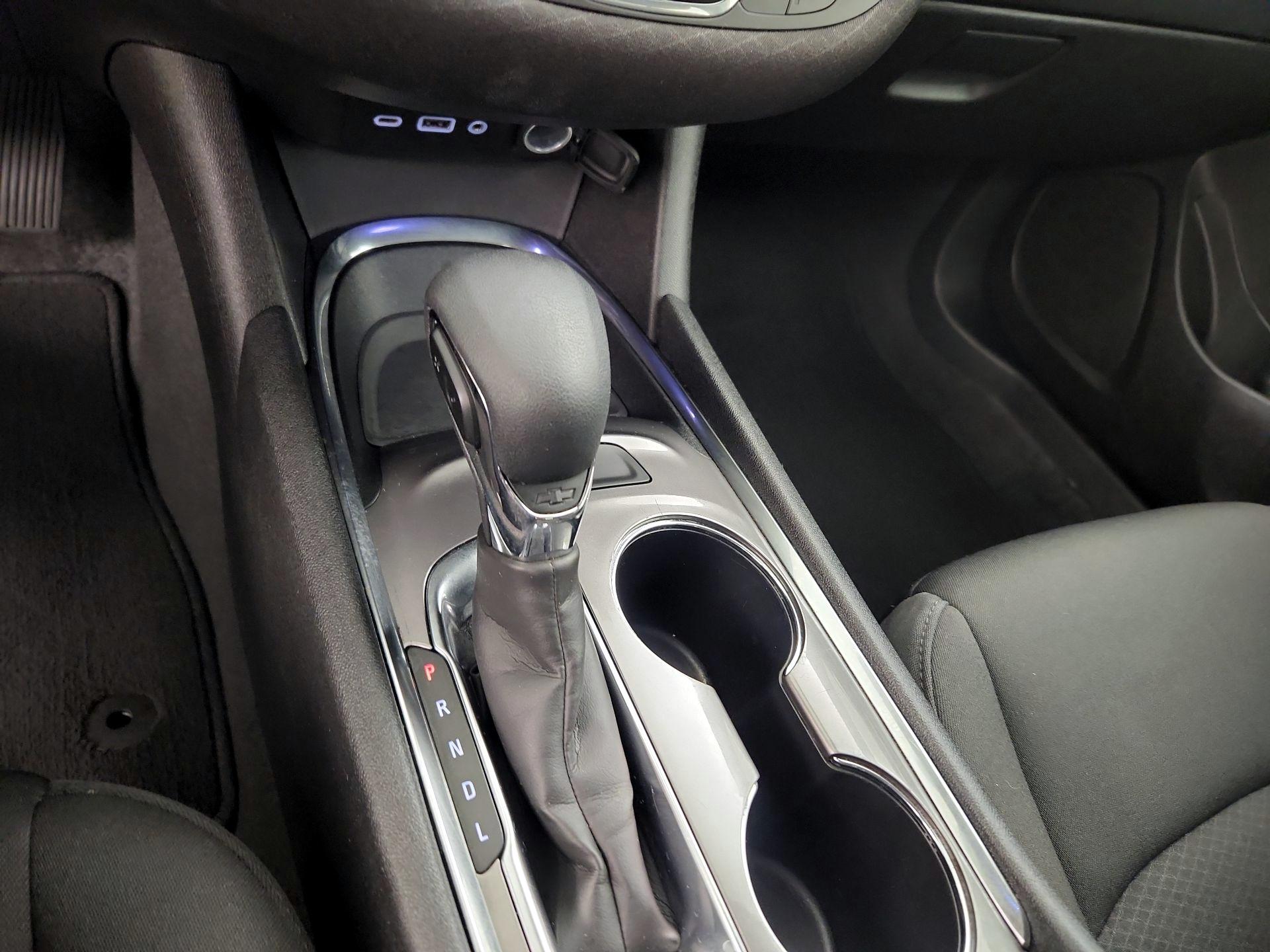 Thumbnail: 2023 Chevrolet Malibu - 17