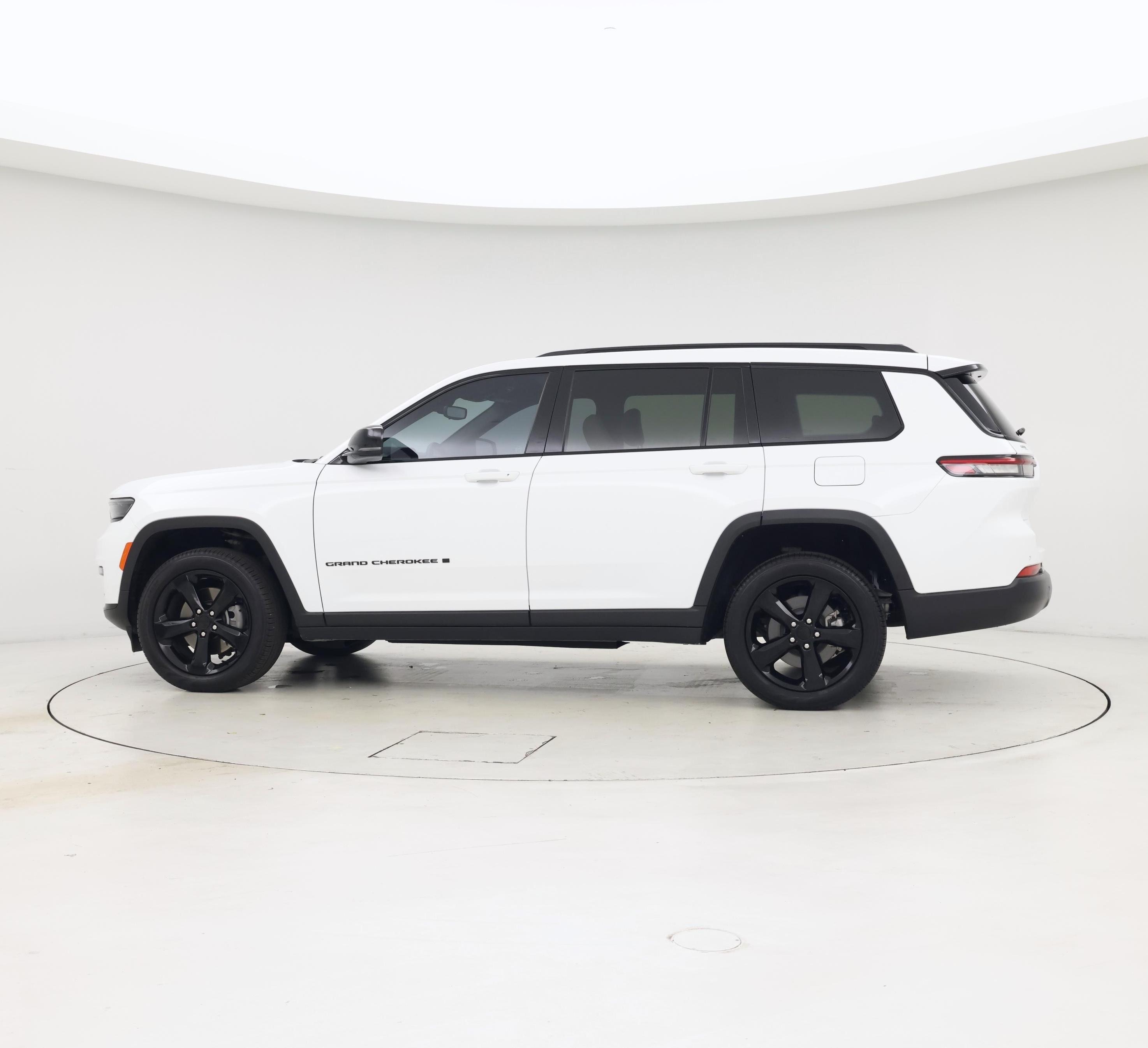 Thumbnail: 2024 Jeep Grand Cherokee L - 3