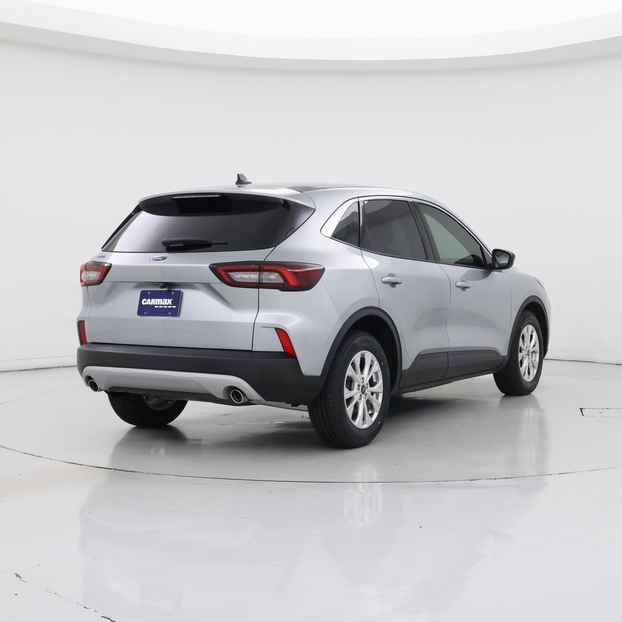Thumbnail: 2023 Ford Escape - 8